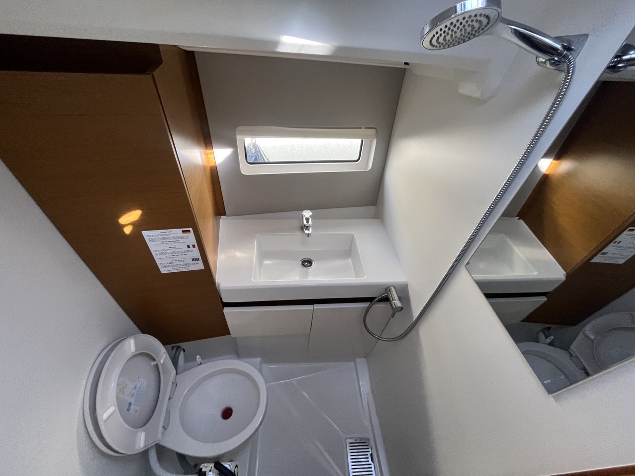 Sun Odyssey 490 — photo 10