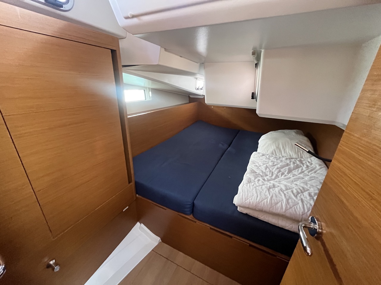 Sun Odyssey 490 — photo 23