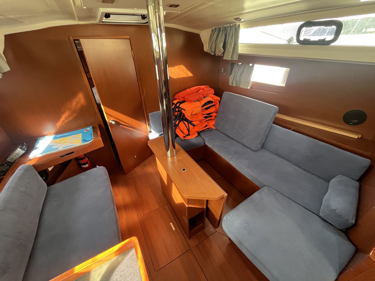 Oceanis 41.1 — photo 16