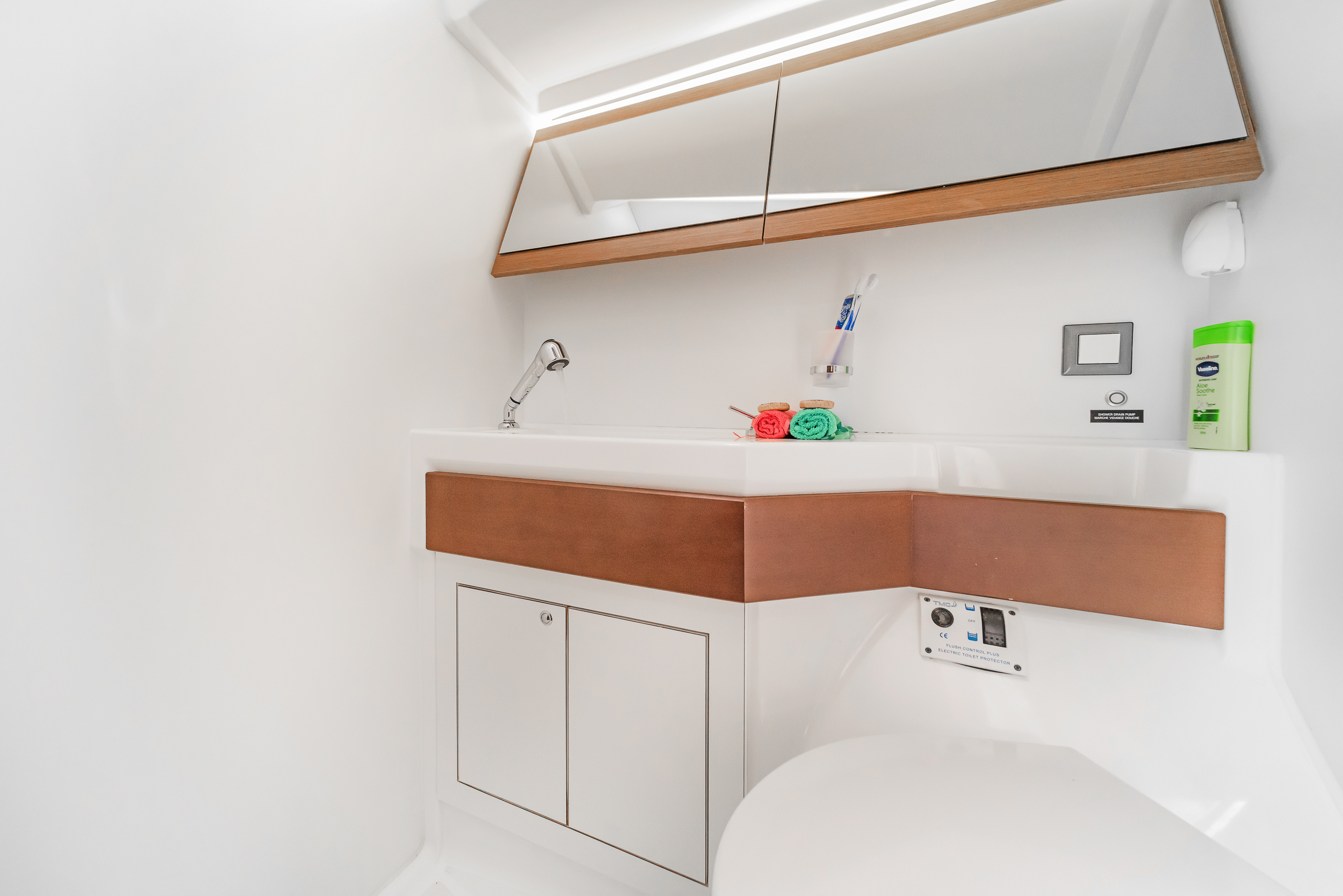Oceanis 46.1 — photo 15