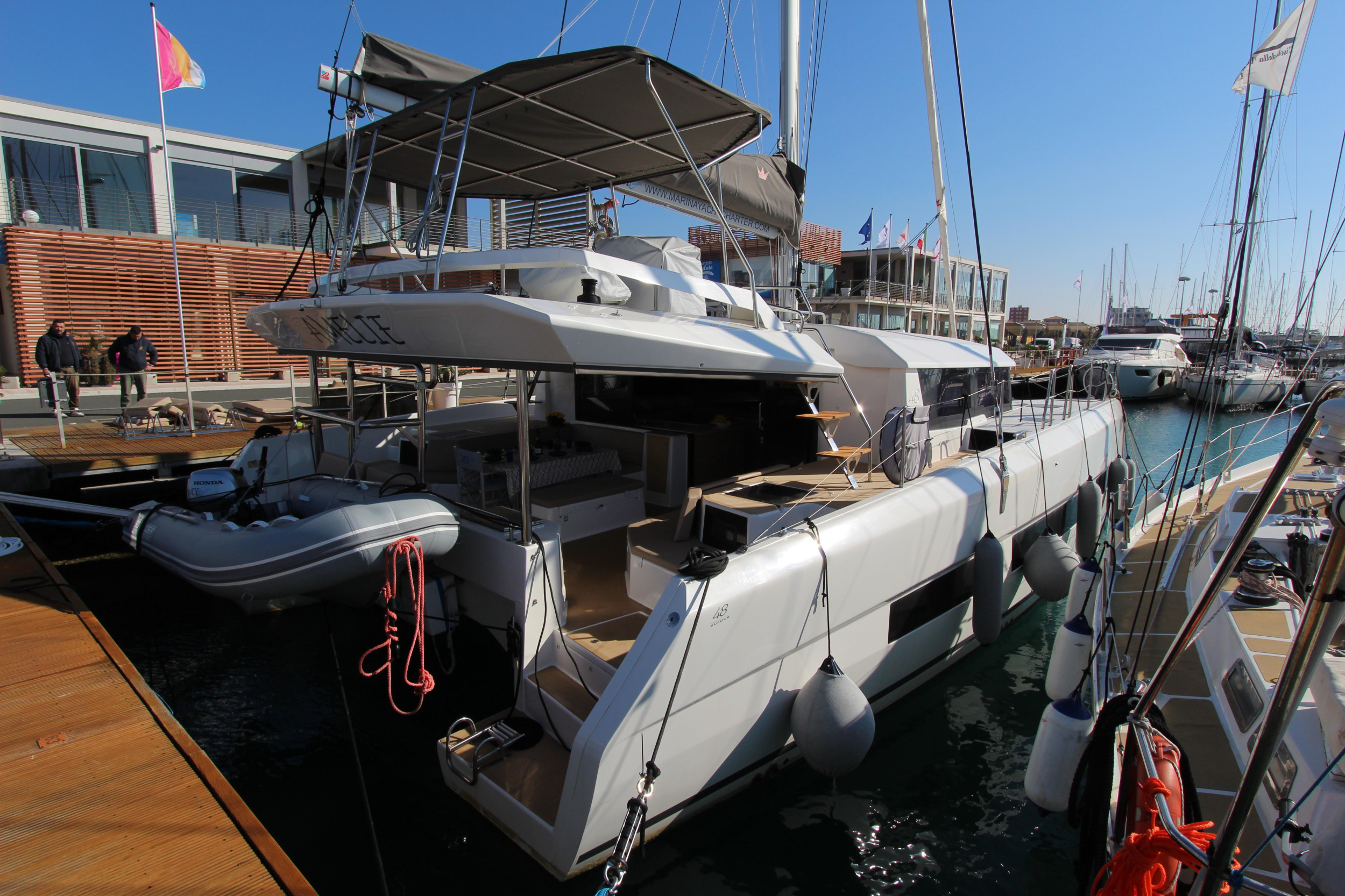 Dufour Catamaran 48 5c+5h — photo 21