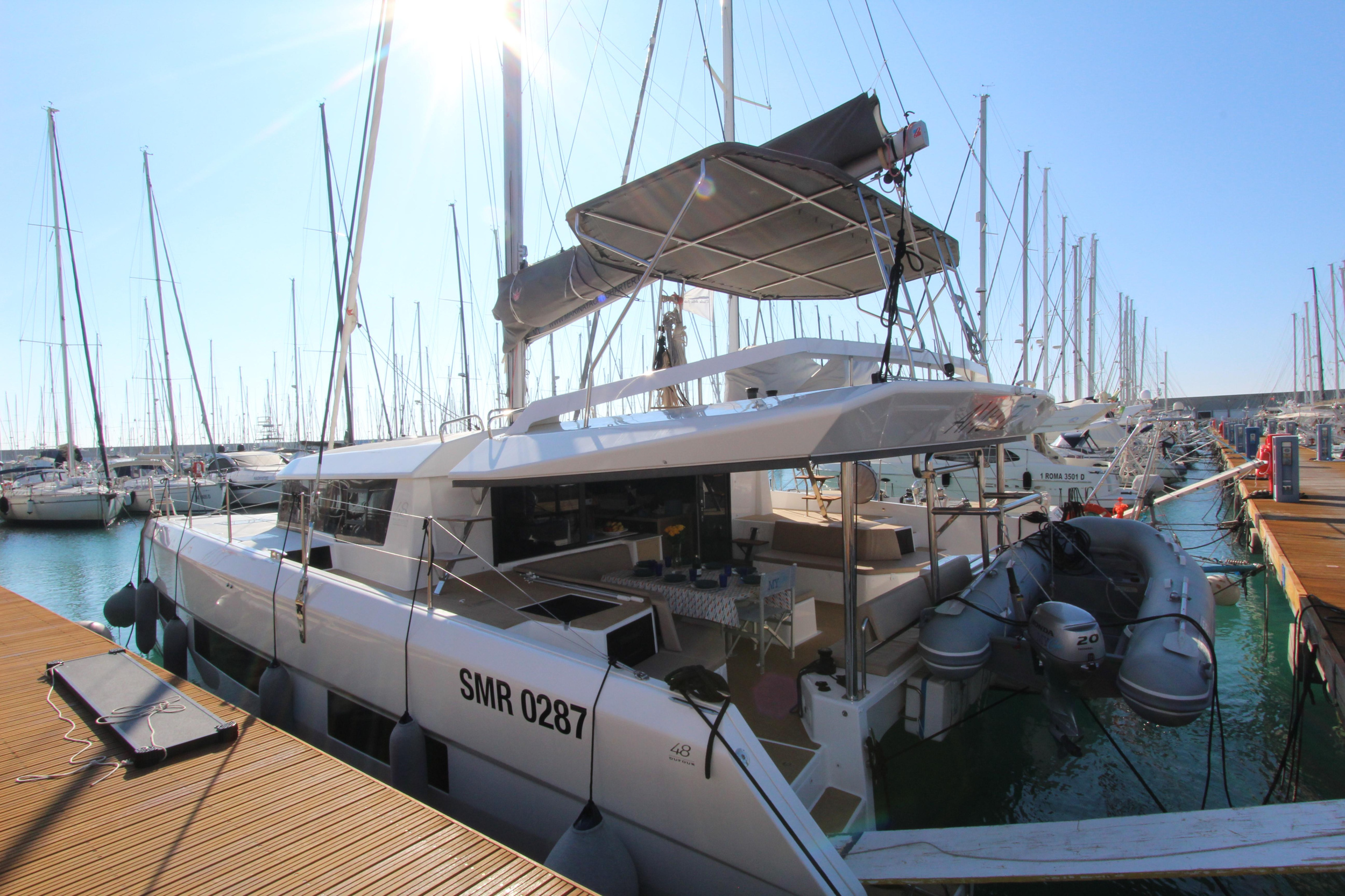Dufour Catamaran 48 5c+5h — photo 14
