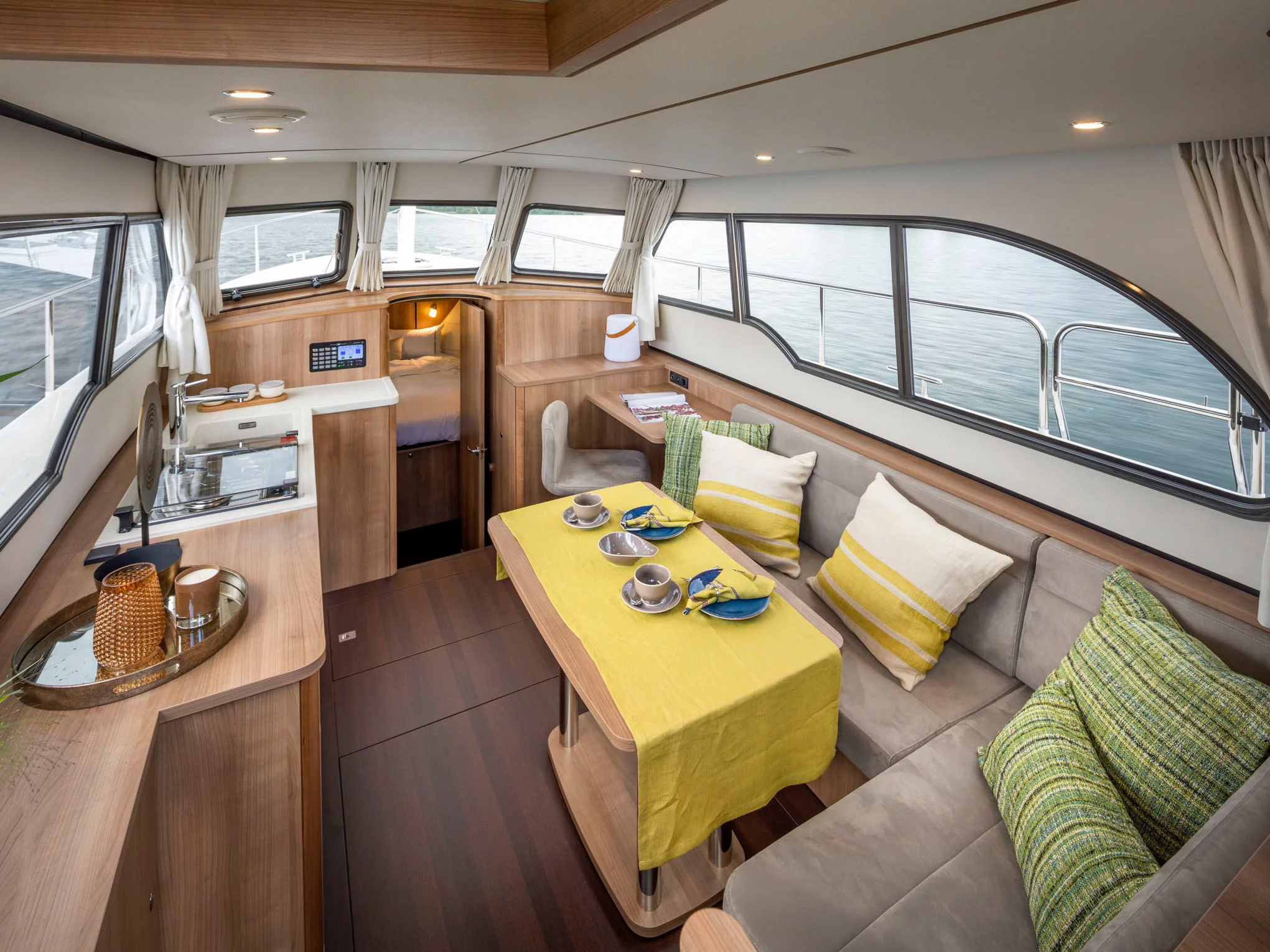 Linssen 35 SL AC (L'Épicurien) Interior image - 6