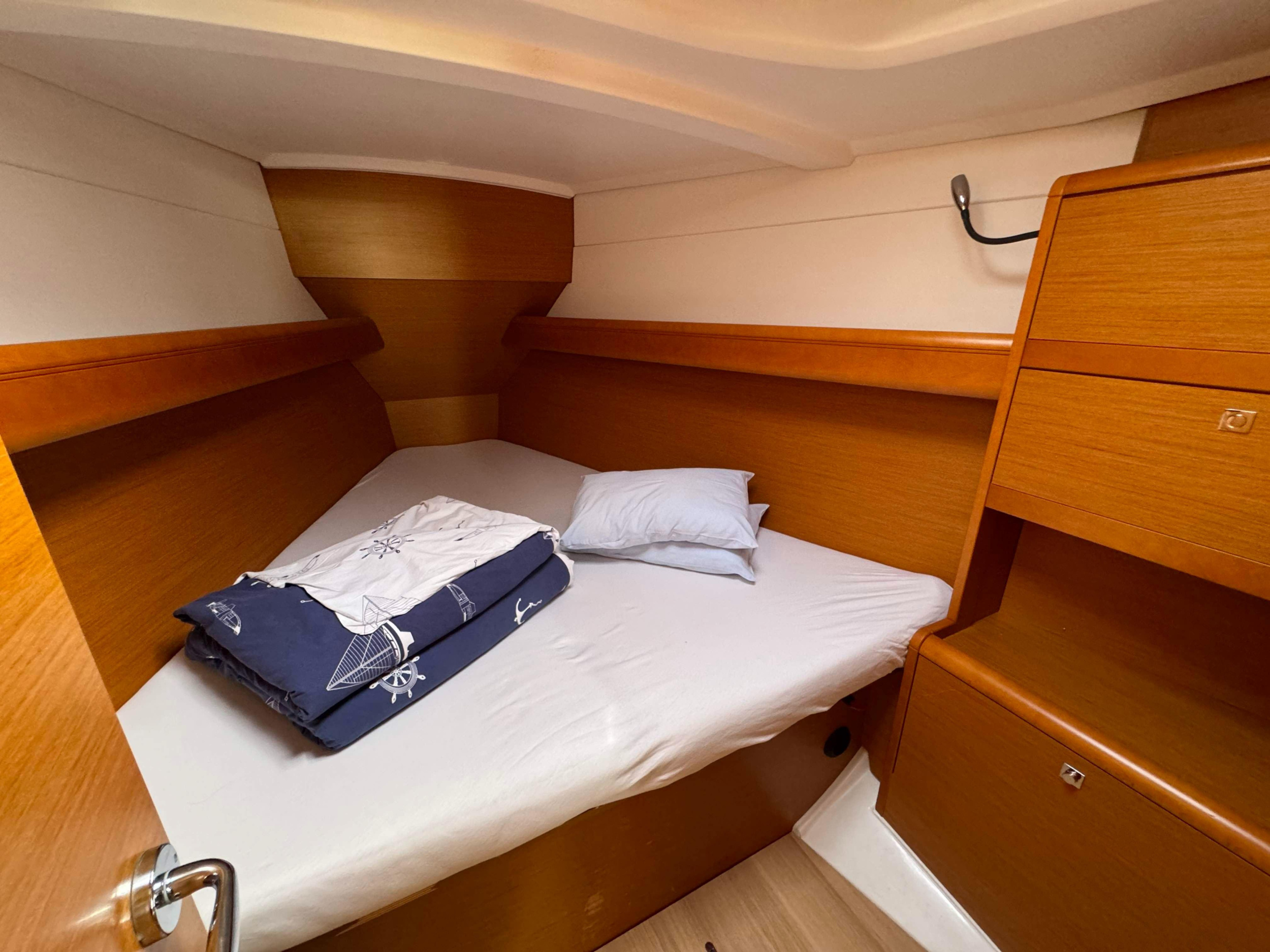 Sun Odyssey 389 - 3 cabins — photo 3