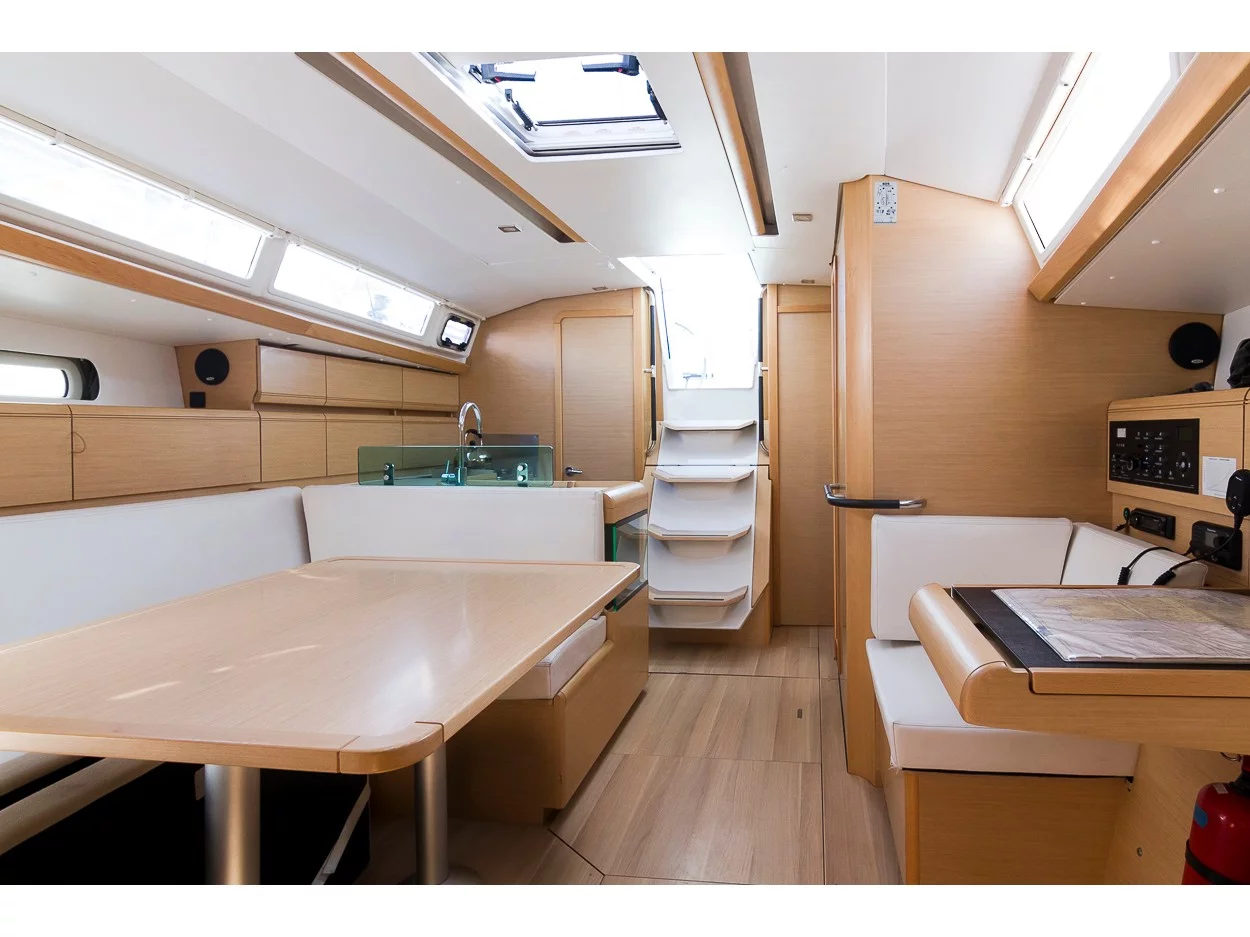 Sun Odyssey 419 (Turrun Turrun) Interior image - 2