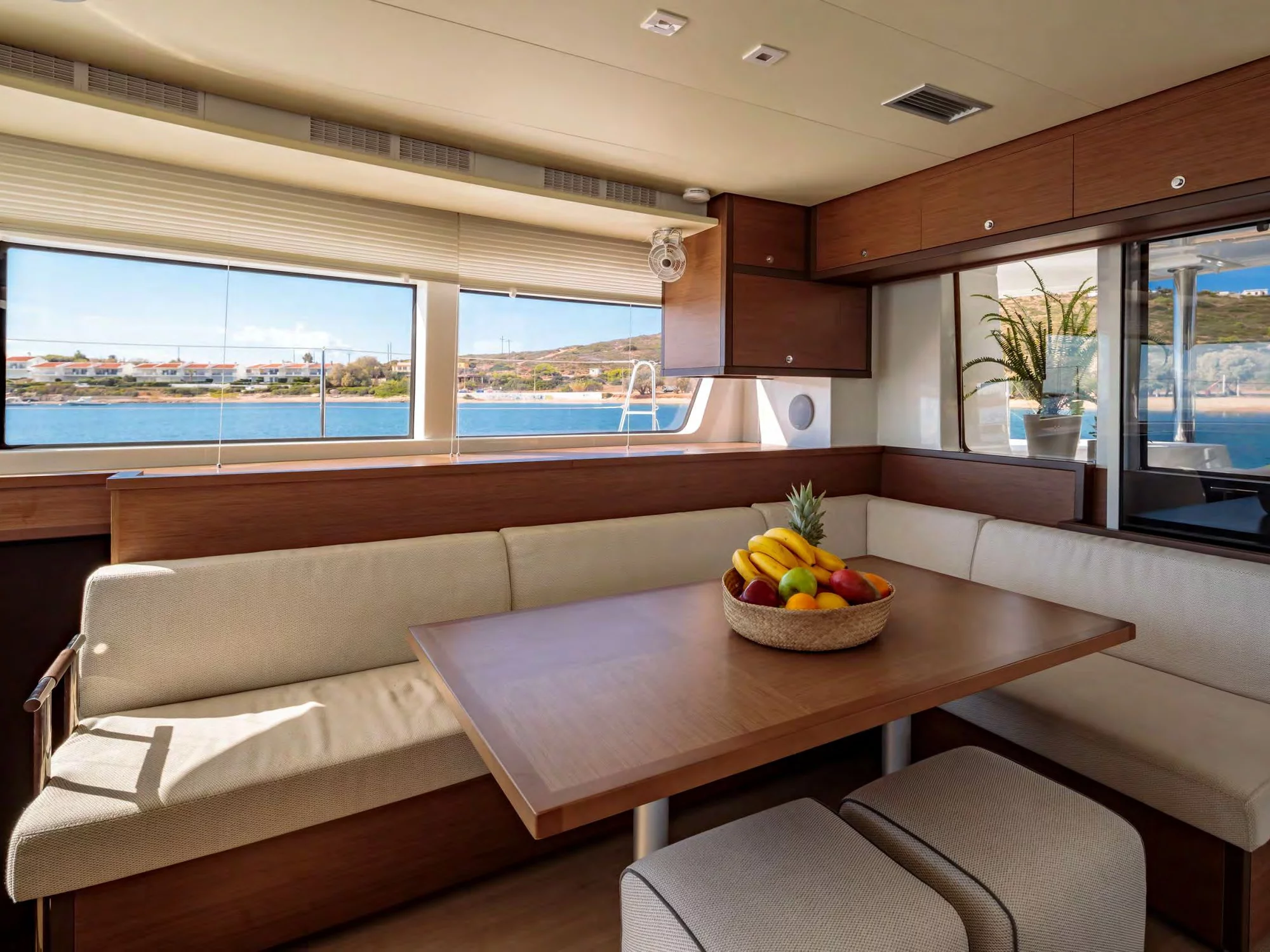 Lagoon 52F (MADININA) Interior image - 6