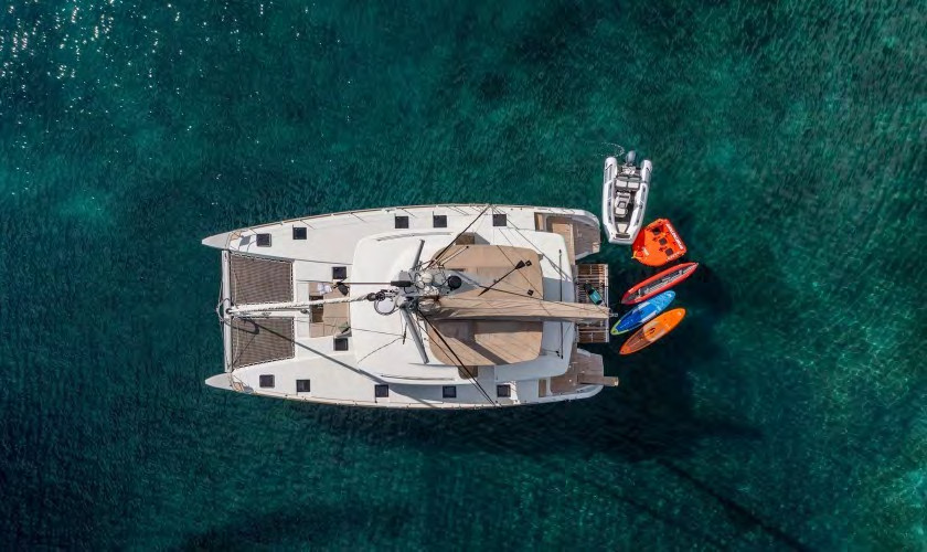 Photo #16 - Lagoon 52F (MADININA) in Lavrion - 64212