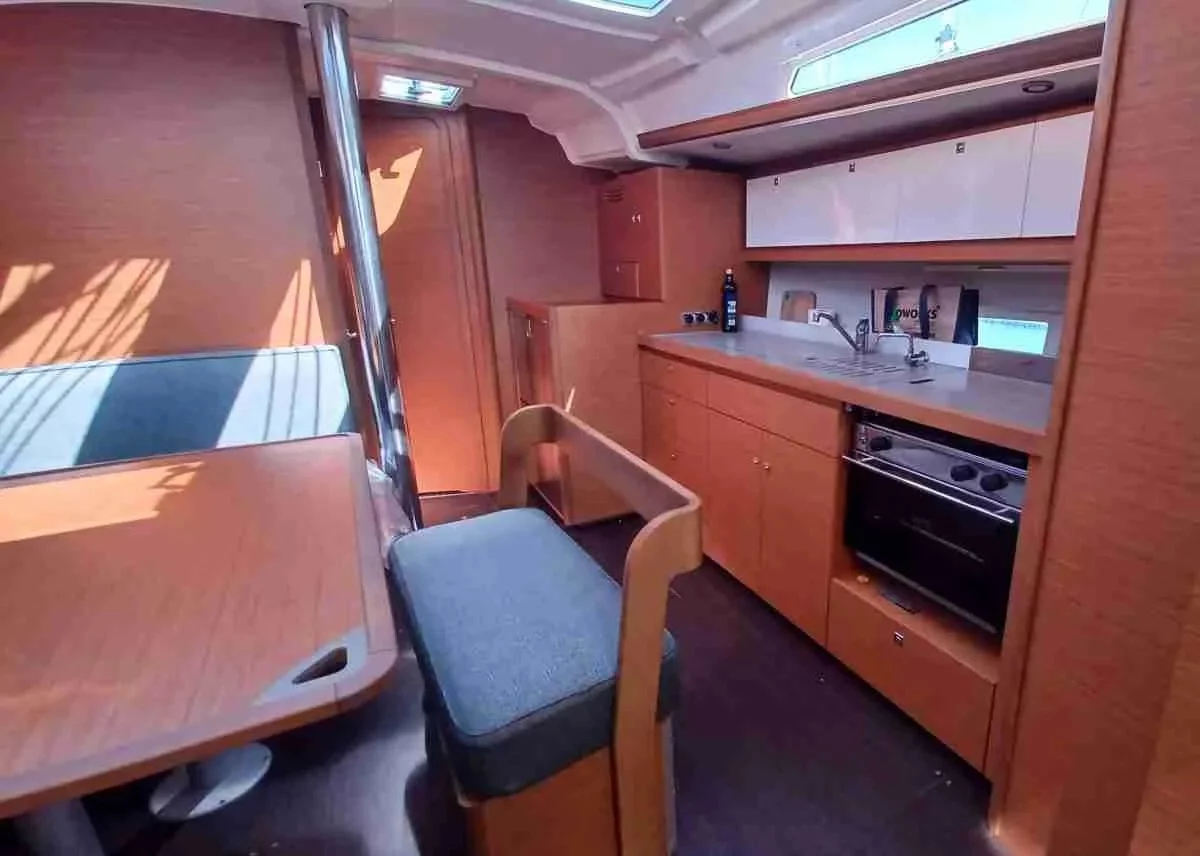 Dufour 430 (Sanluis Blues)  - 6