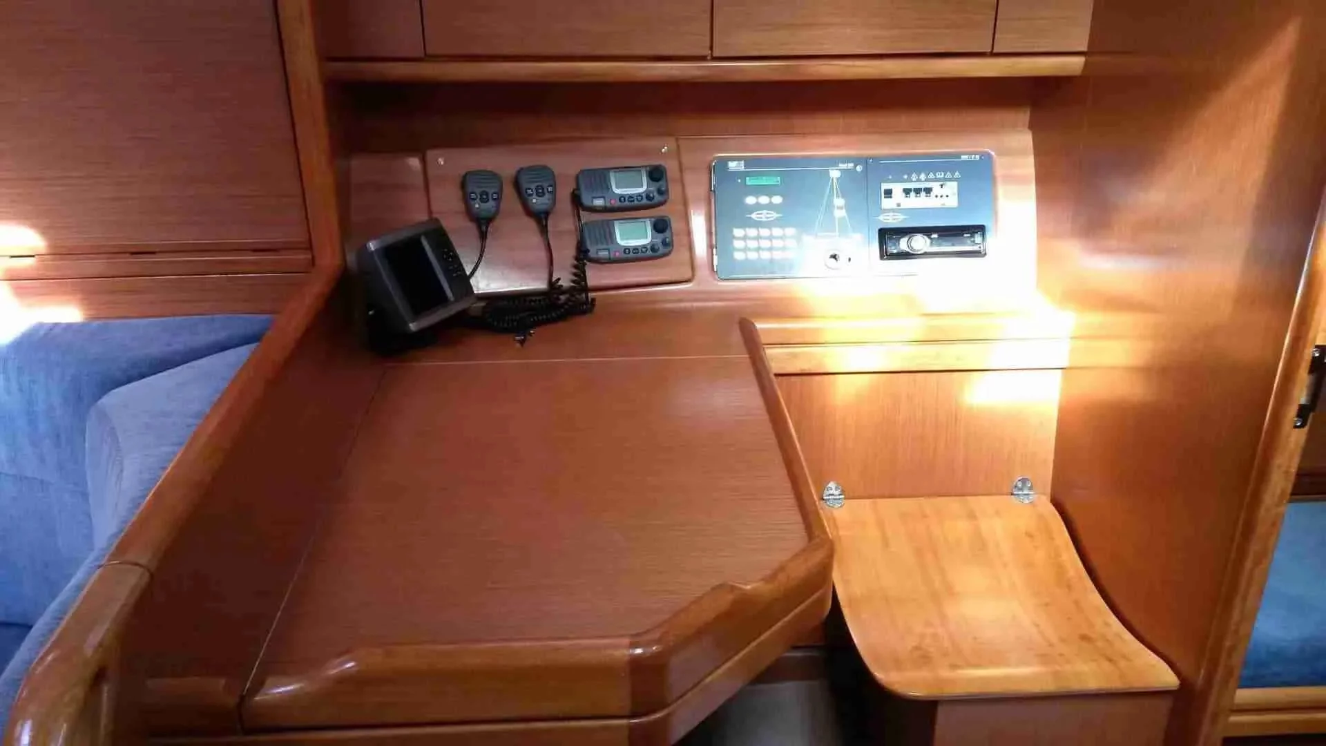 Bavaria 40 Cruiser (Springrose)  - 1