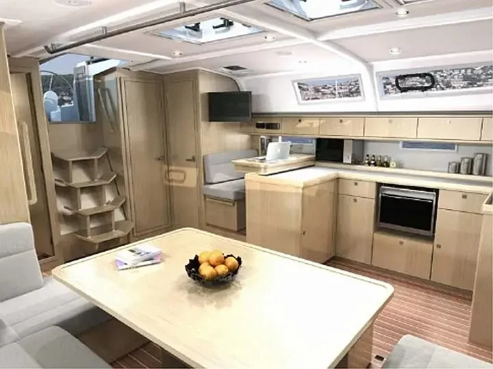 Bavaria Cruiser 51 (Pevero) Interior image - 2