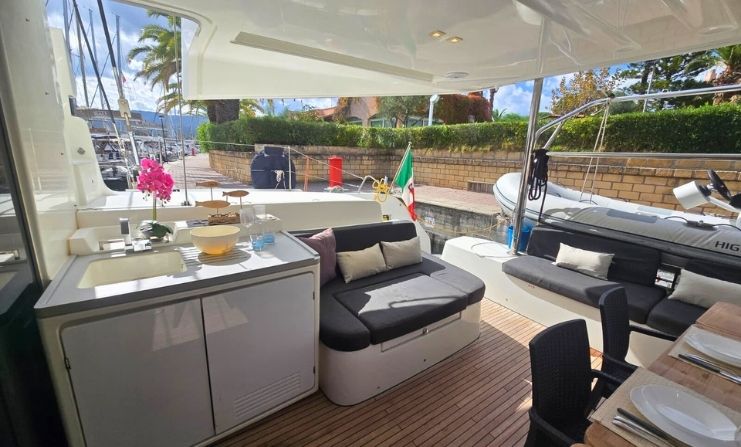 Lagoon 50 — photo 16