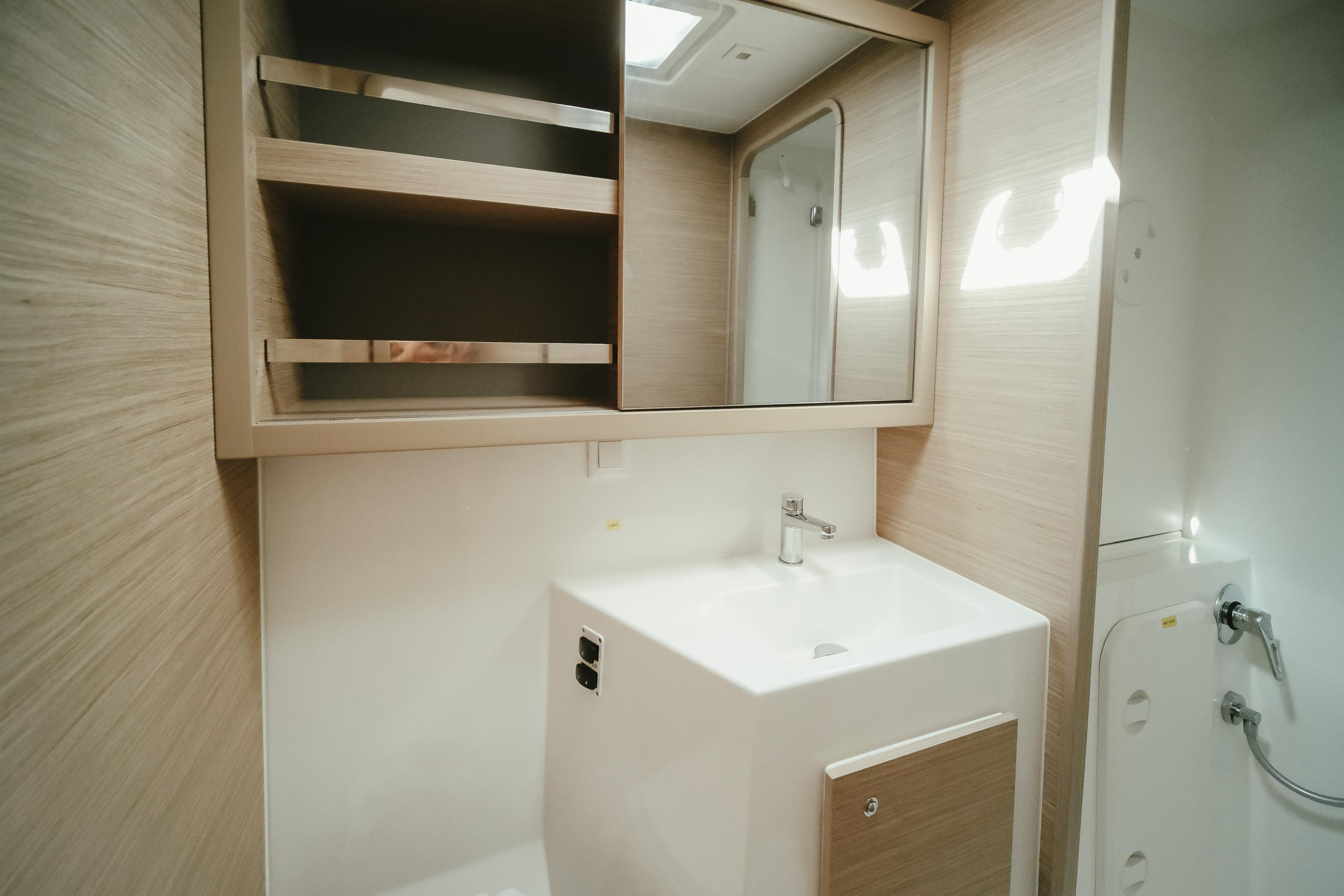 Photo #3 - Lagoon 42 (Acantha) in Lefkada - 64320