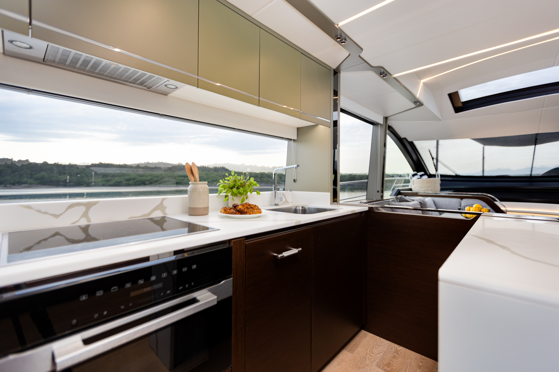 Sunseeker 65 — photo 30