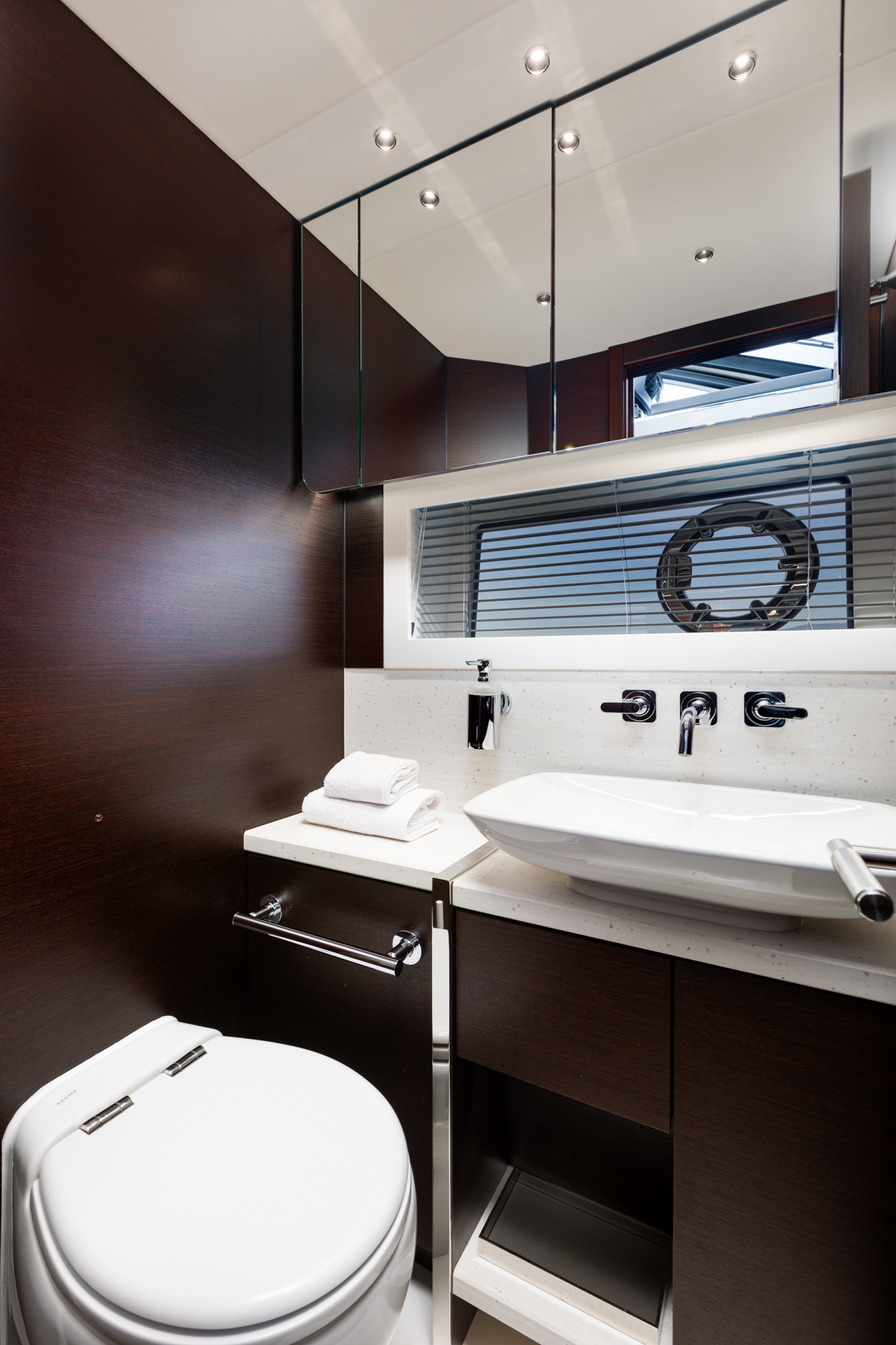 Sunseeker 65 — photo 57