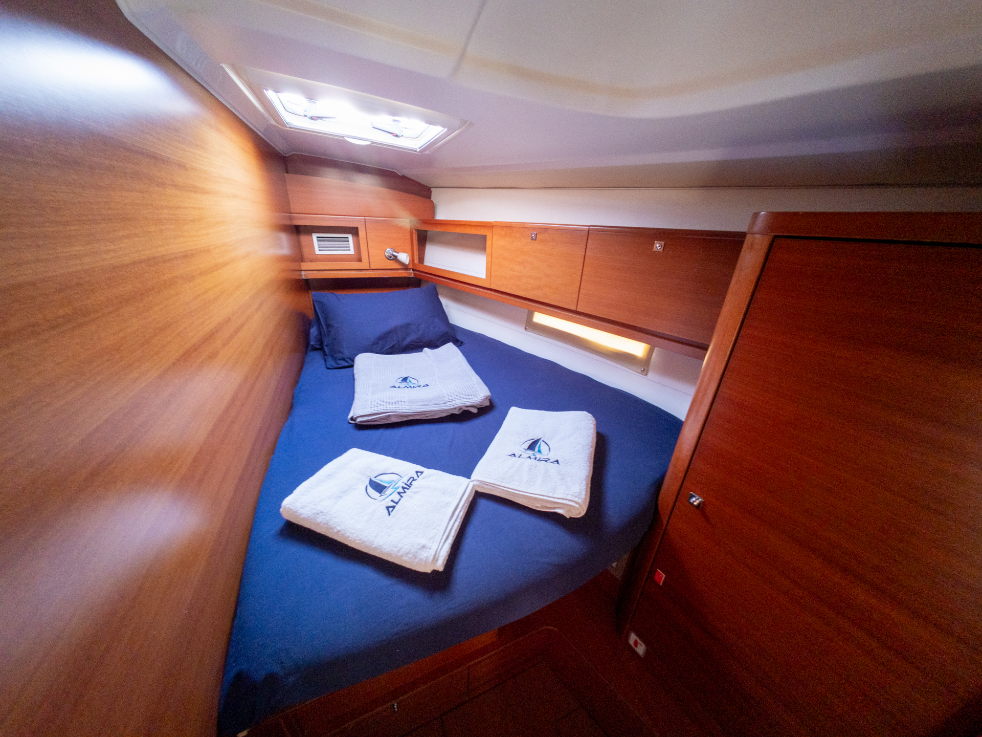 Dufour 450 Grand Large — photo 17