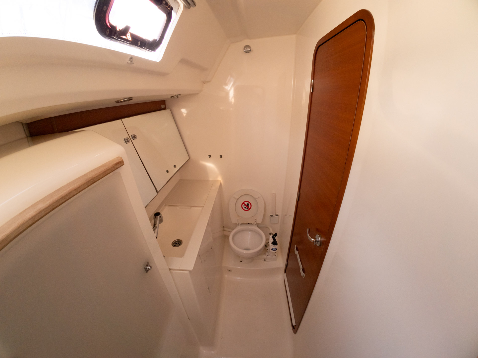 Dufour 450 Grand Large — photo 18