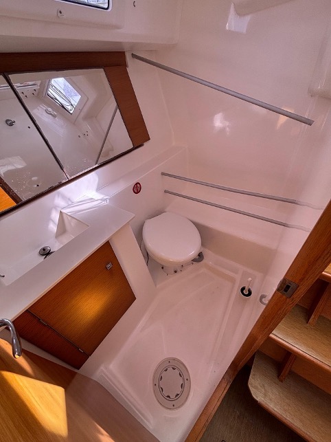 Dufour 310 Grand Large — photo 6