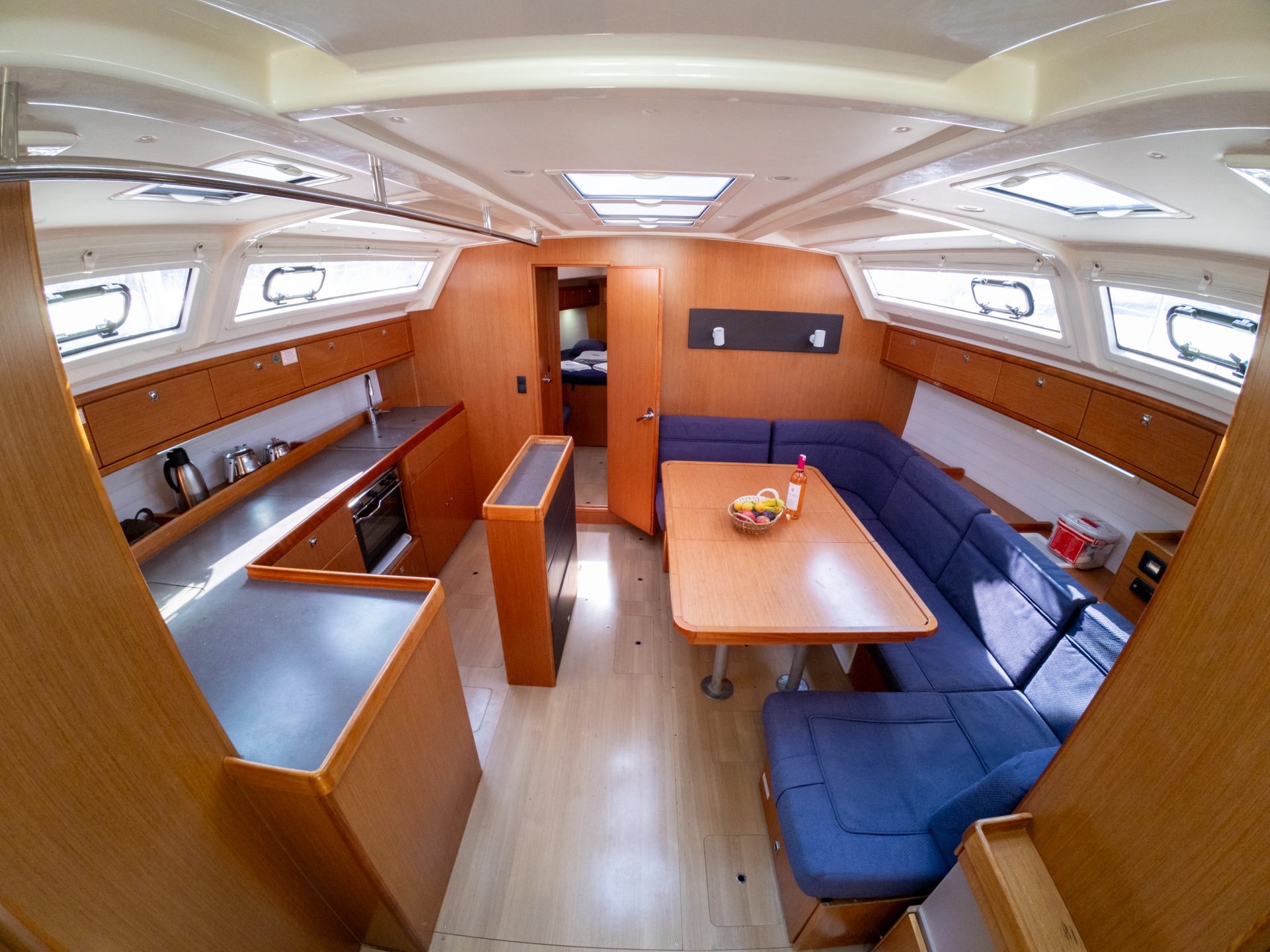 Bavaria 46 C — photo 10