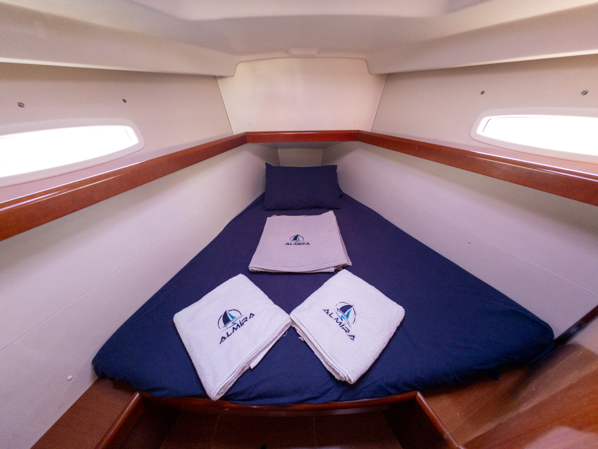 Oceanis 40 — photo 19