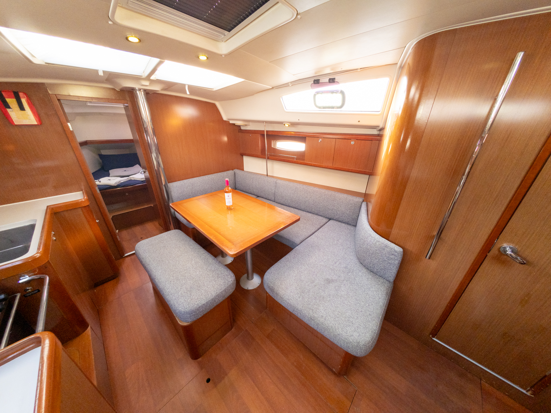 Oceanis 40 — photo 9