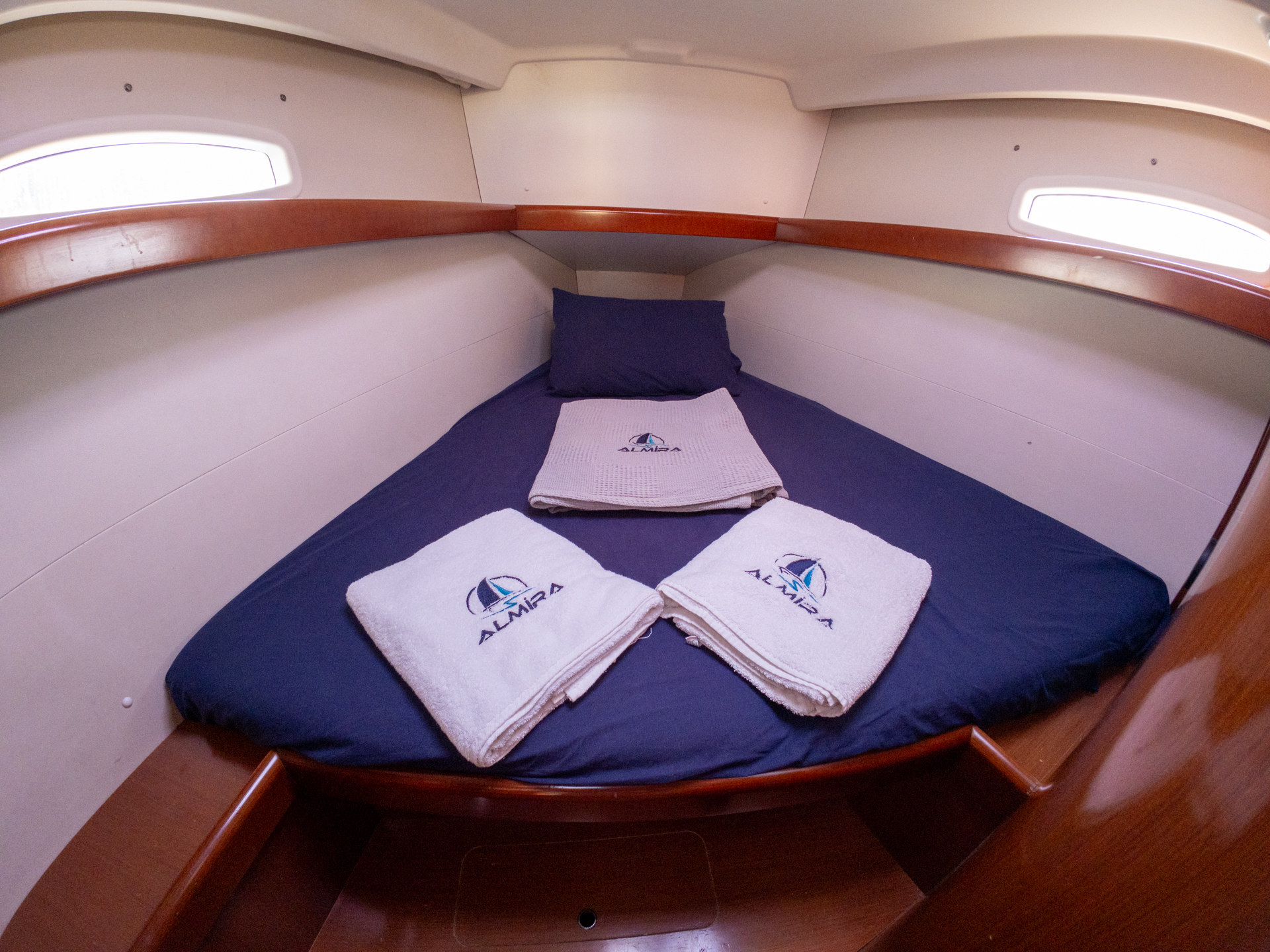Oceanis 40 — photo 7