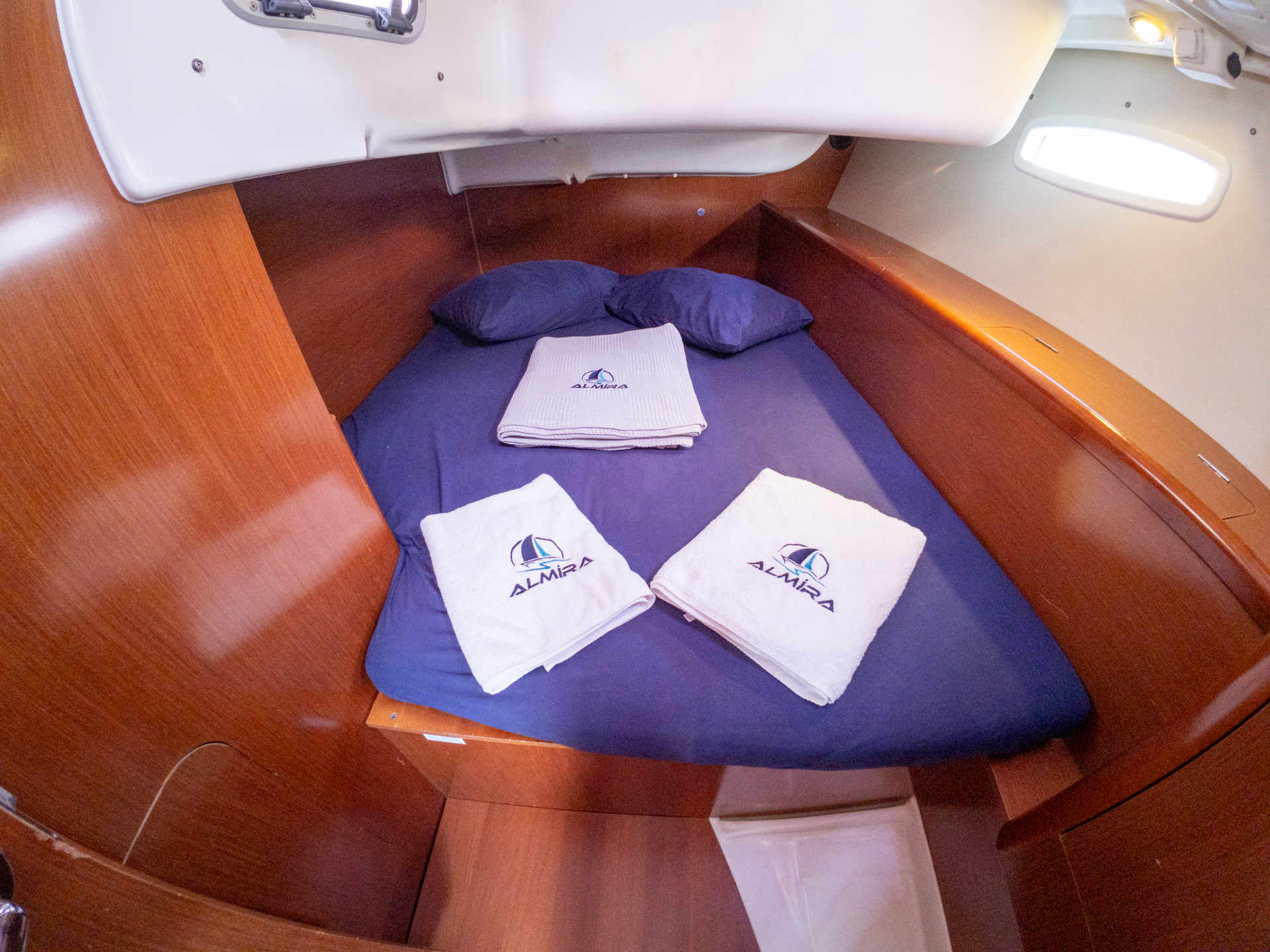 Oceanis 40 — photo 13