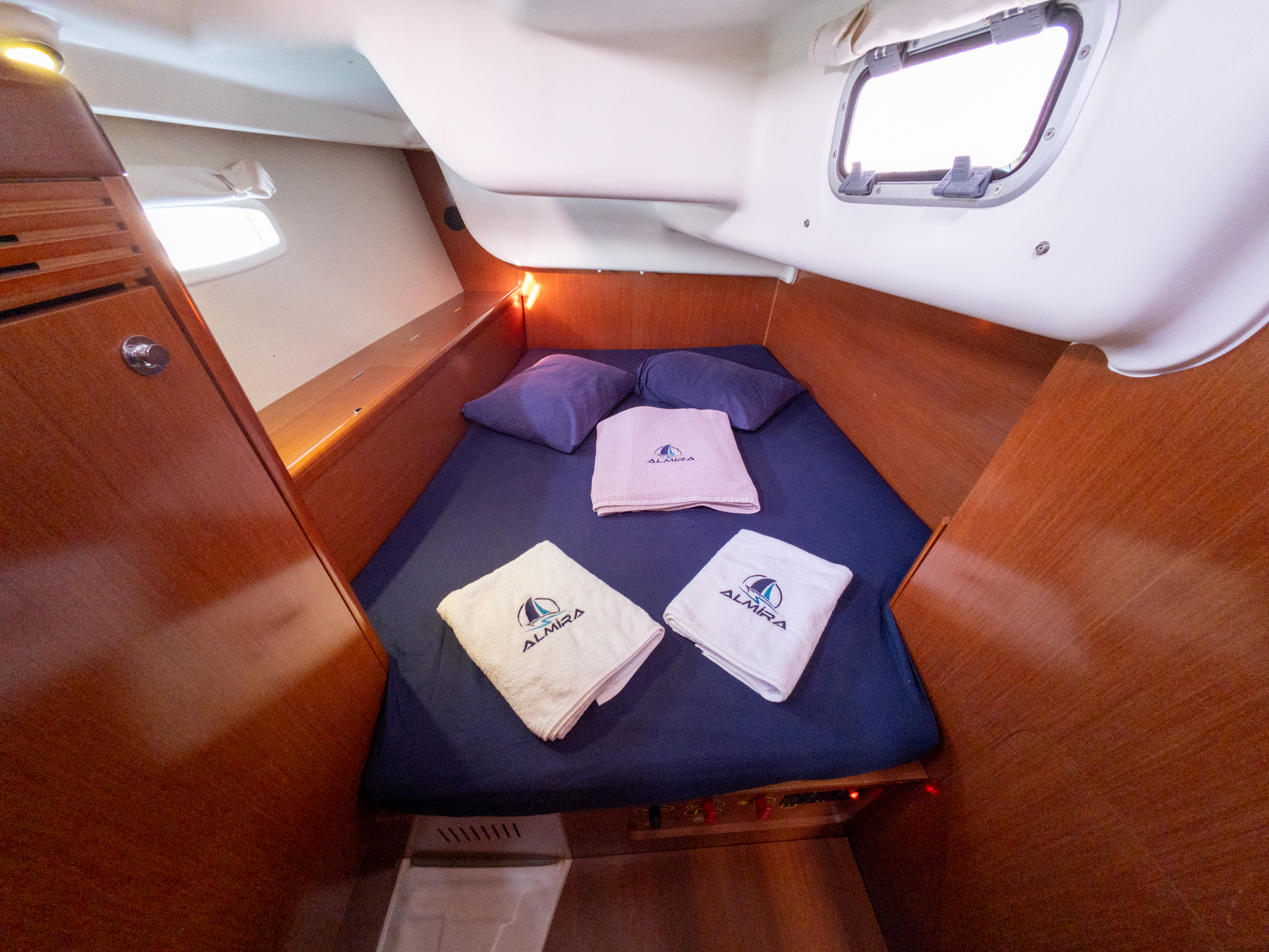 Oceanis 40 — photo 12