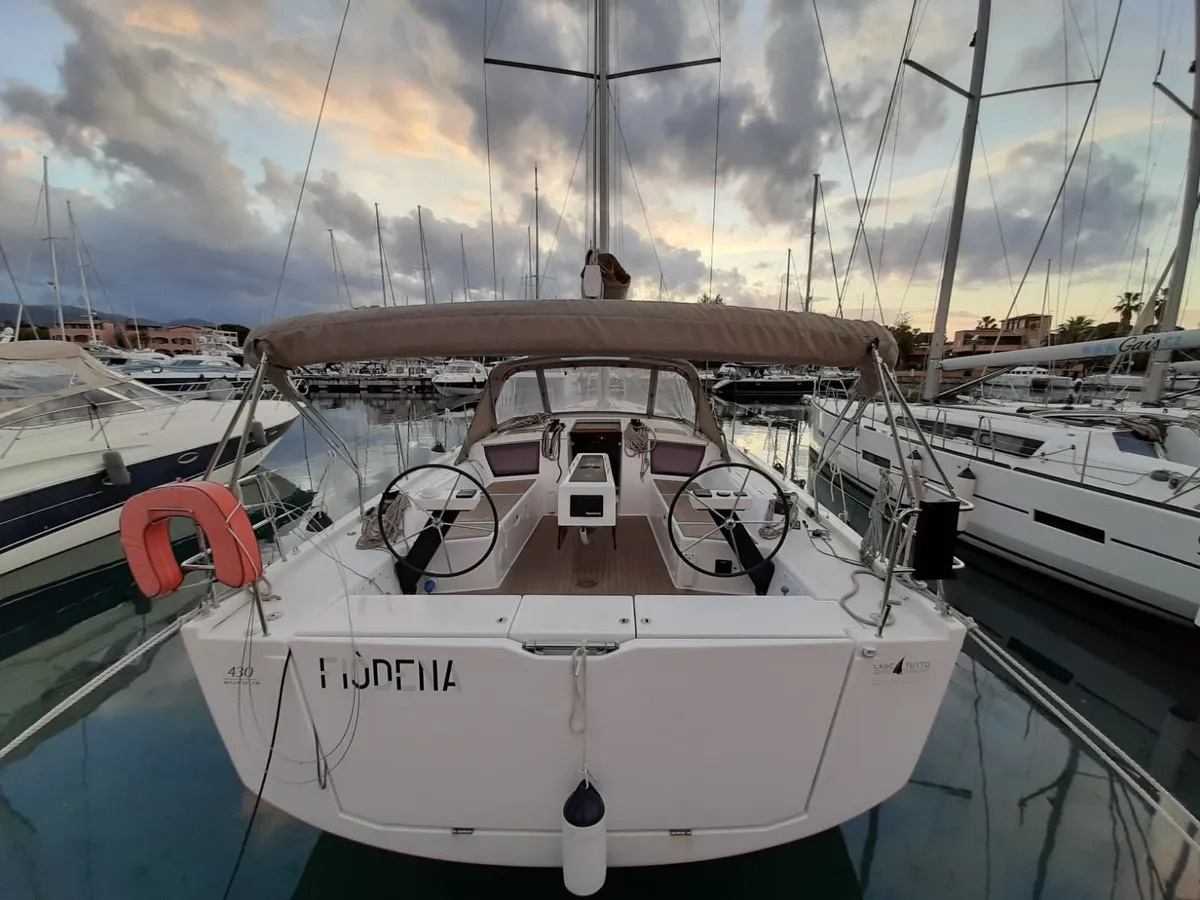 Dufour 430 — photo 1