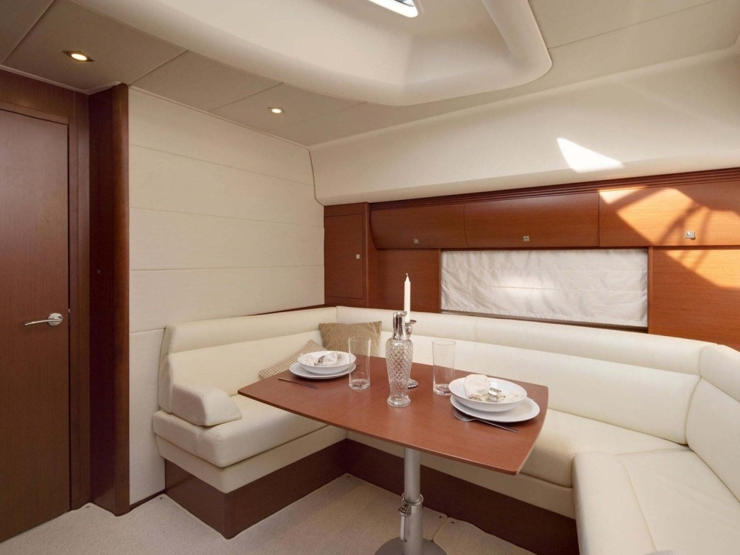 Prestige 440 S — photo 7