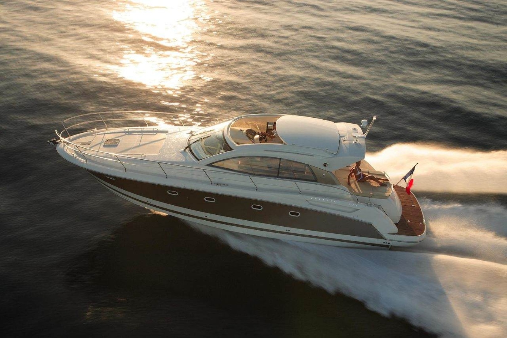 Prestige 440 S — photo 17