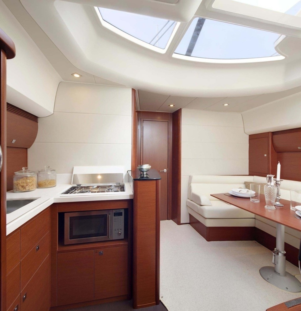 Prestige 440 S — photo 9