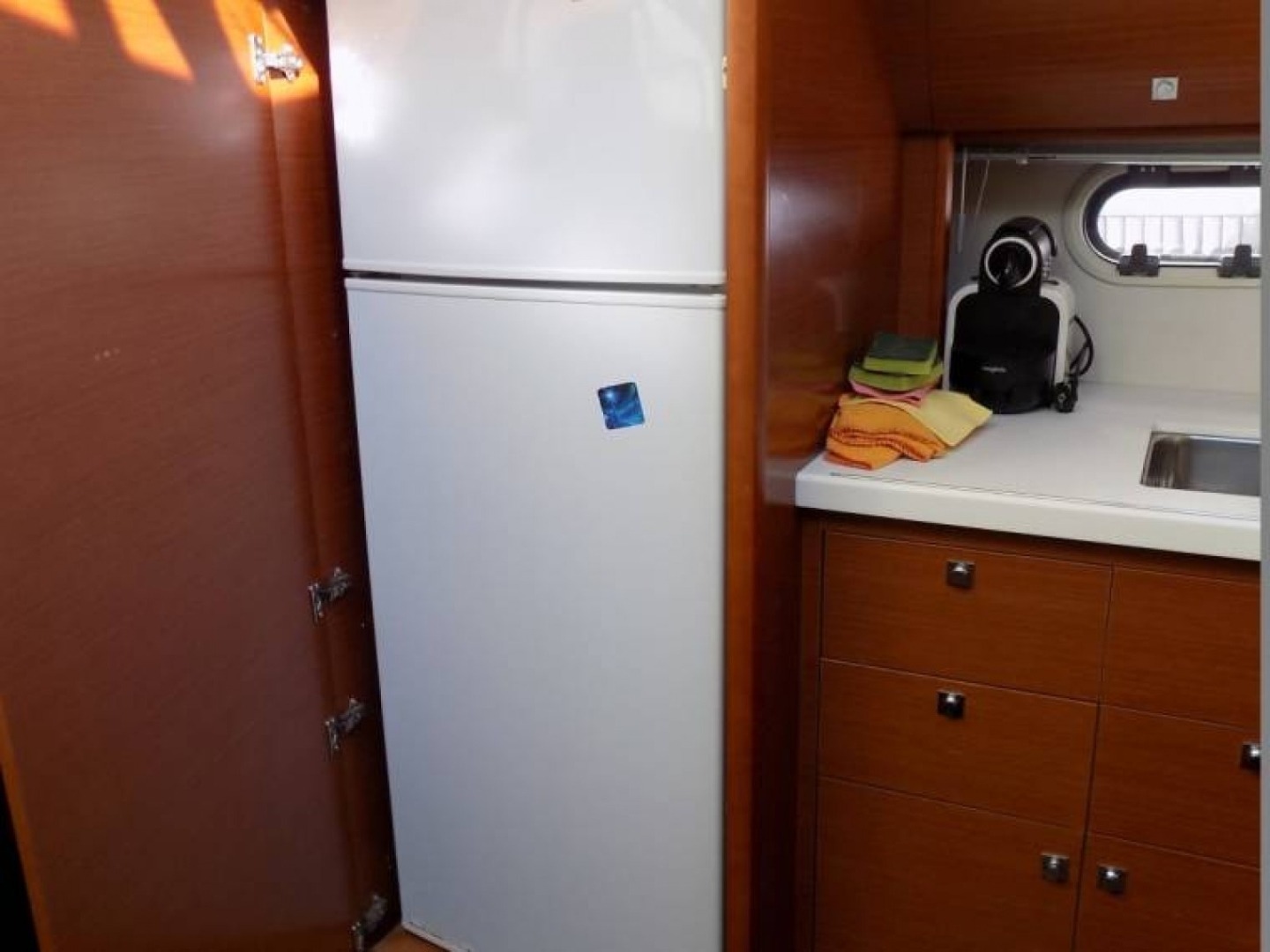 Prestige 440 S — photo 18