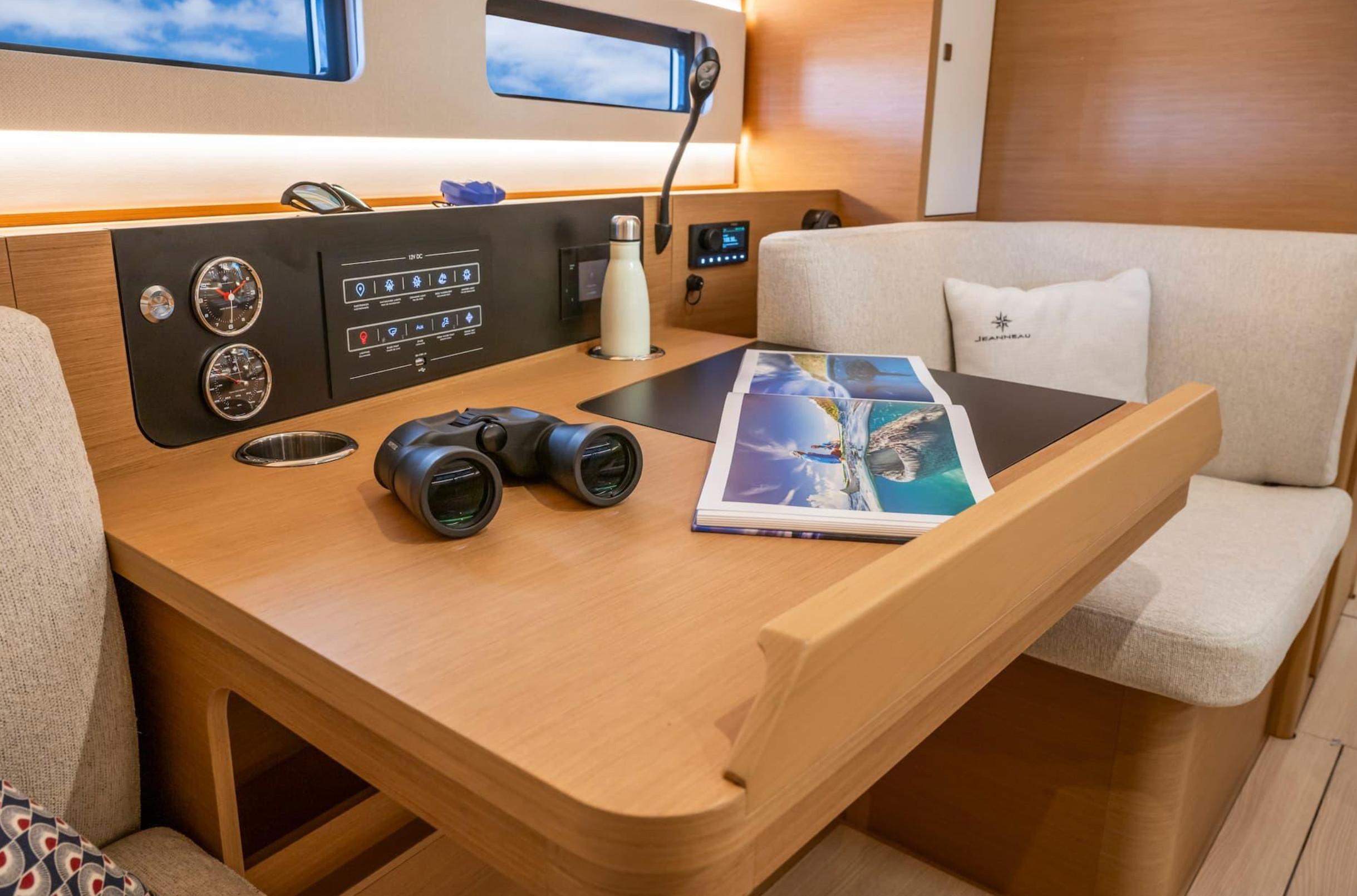 Sun Odyssey 415 — photo 2