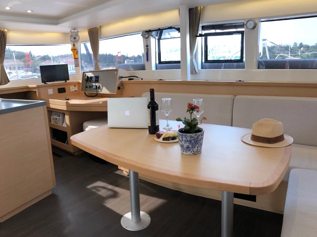 Lagoon 450F (ARISTOFANIS) Interior image - 22