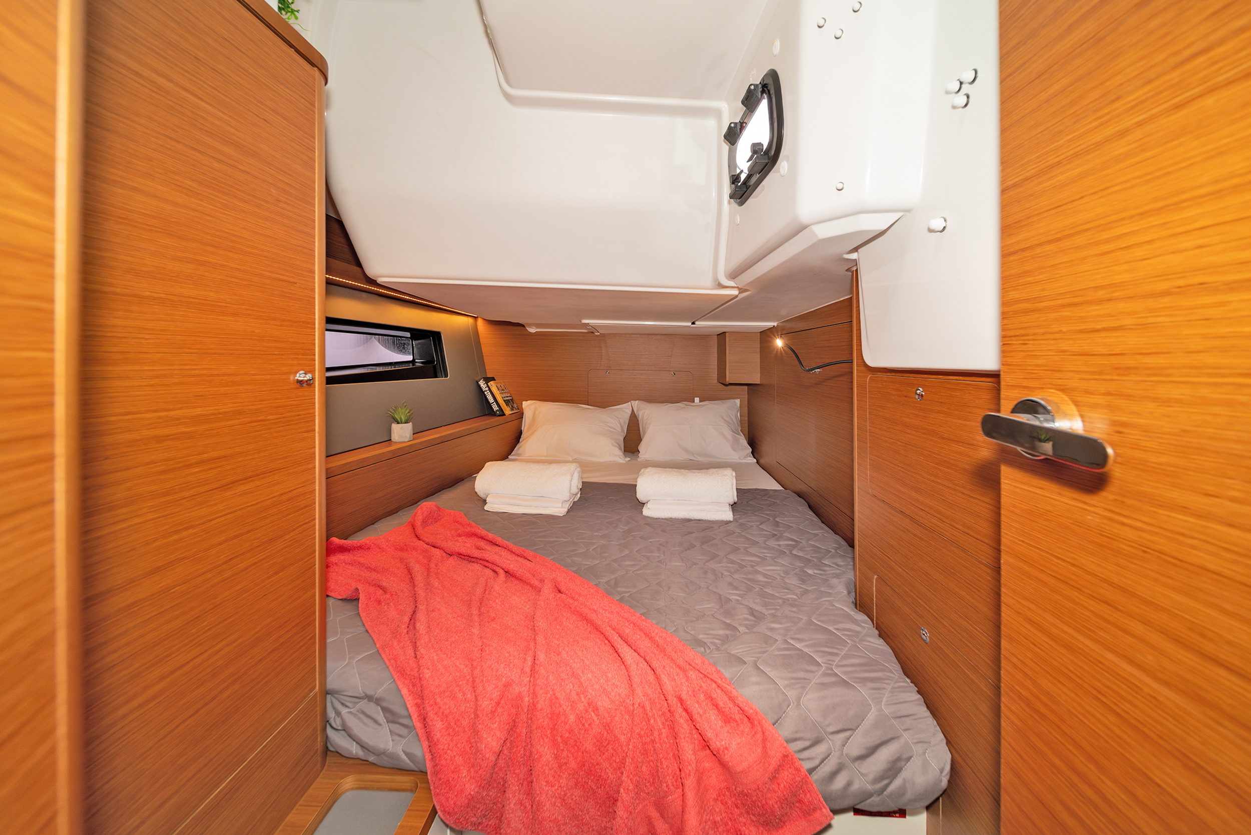Dufour 44 — photo 13
