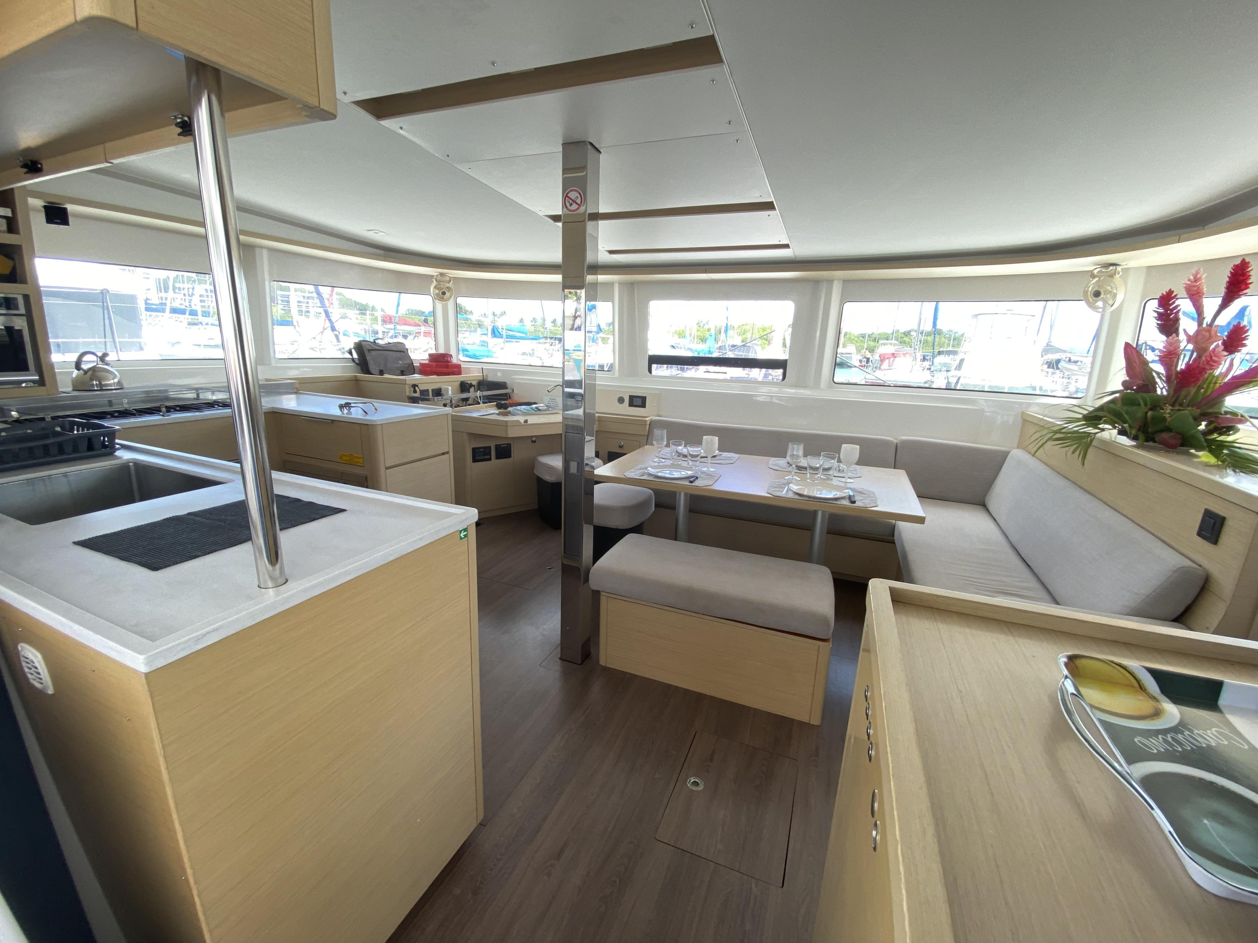 Lagoon 46 — photo 9