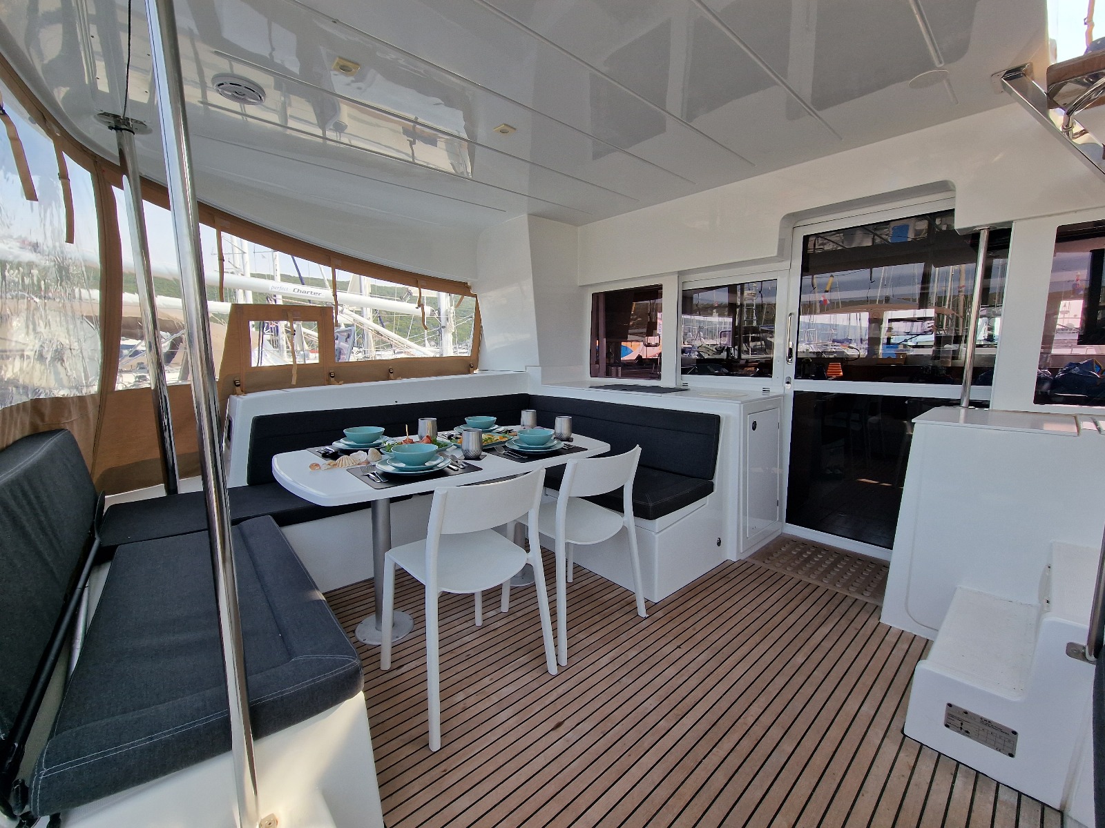 Lagoon 450 Sport — photo 20
