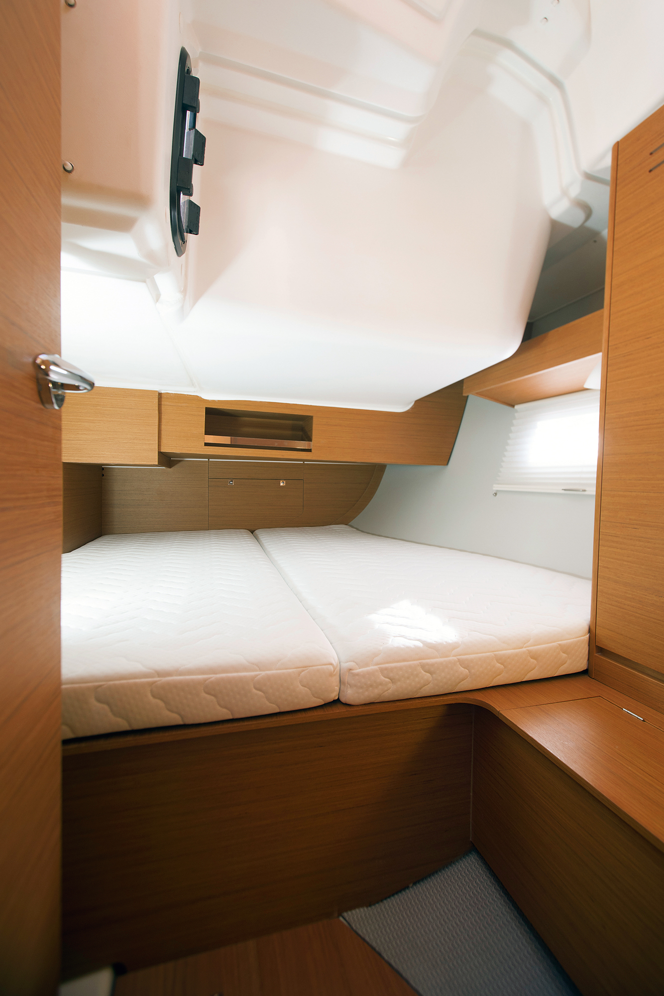 Dufour 390* — photo 6