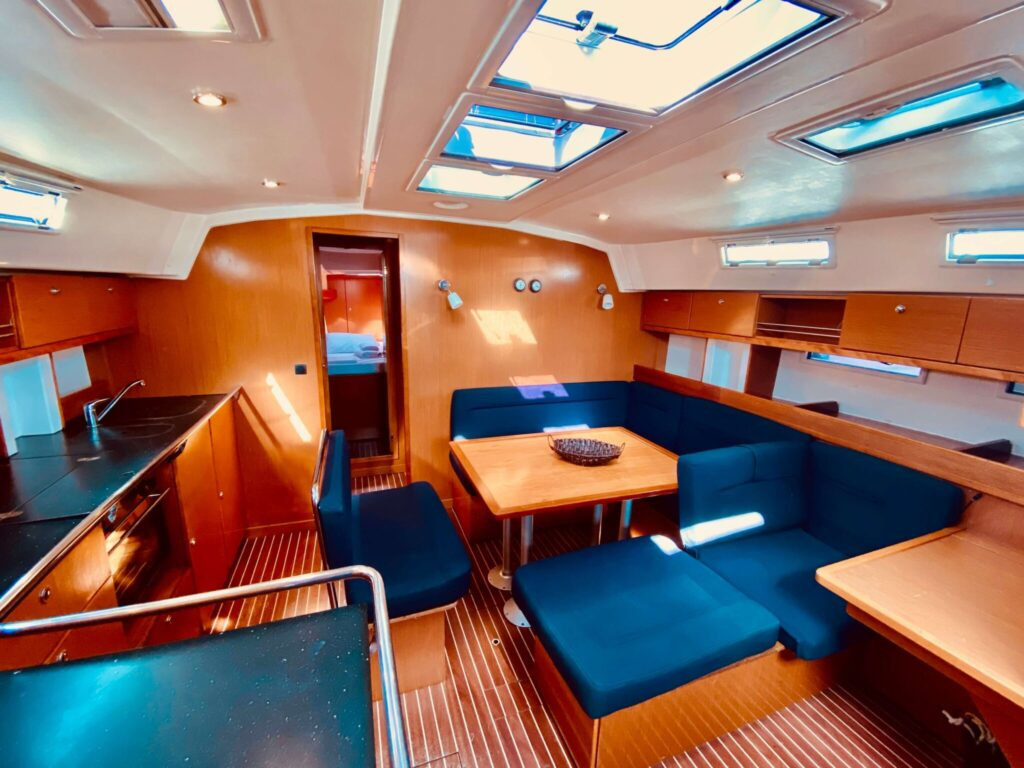Bavaria Cruiser 45 — photo 9