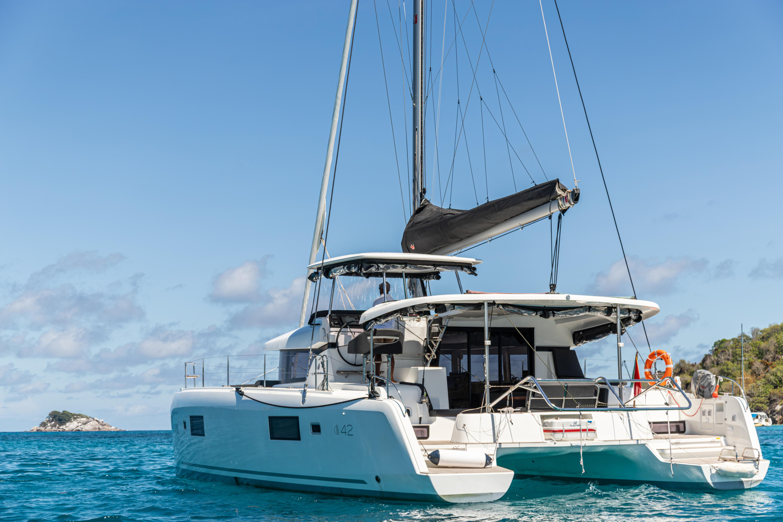 Lagoon 42 — photo 20