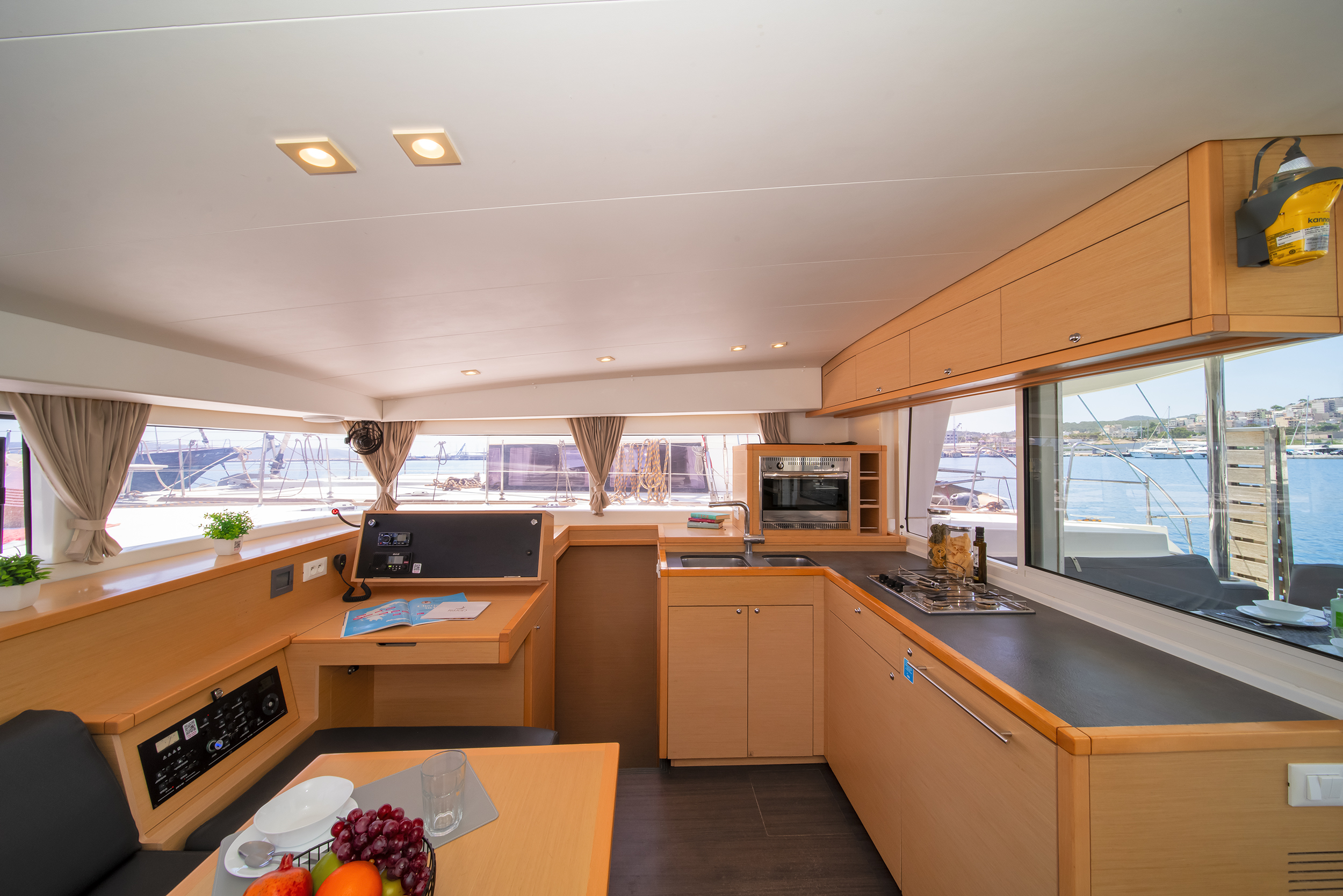 Lagoon 400 S2. — photo 22