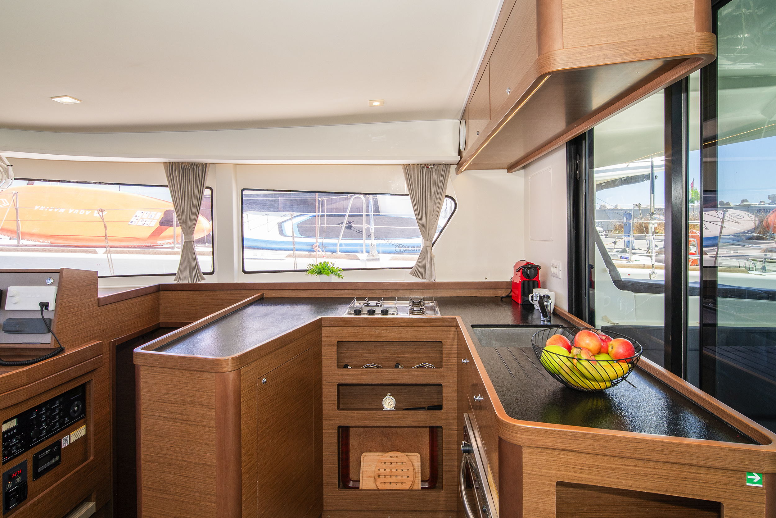 Lagoon 42 & GEN — photo 15