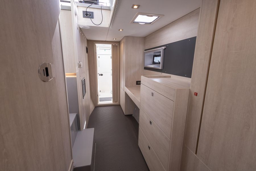 Leopard 43 Power Cat Full Equipe — photo 18