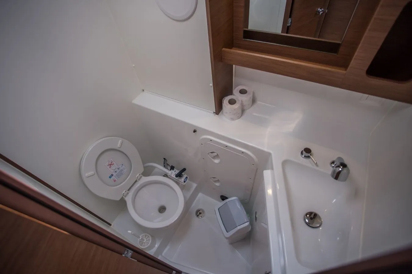 Lagoon 42 — photo 13