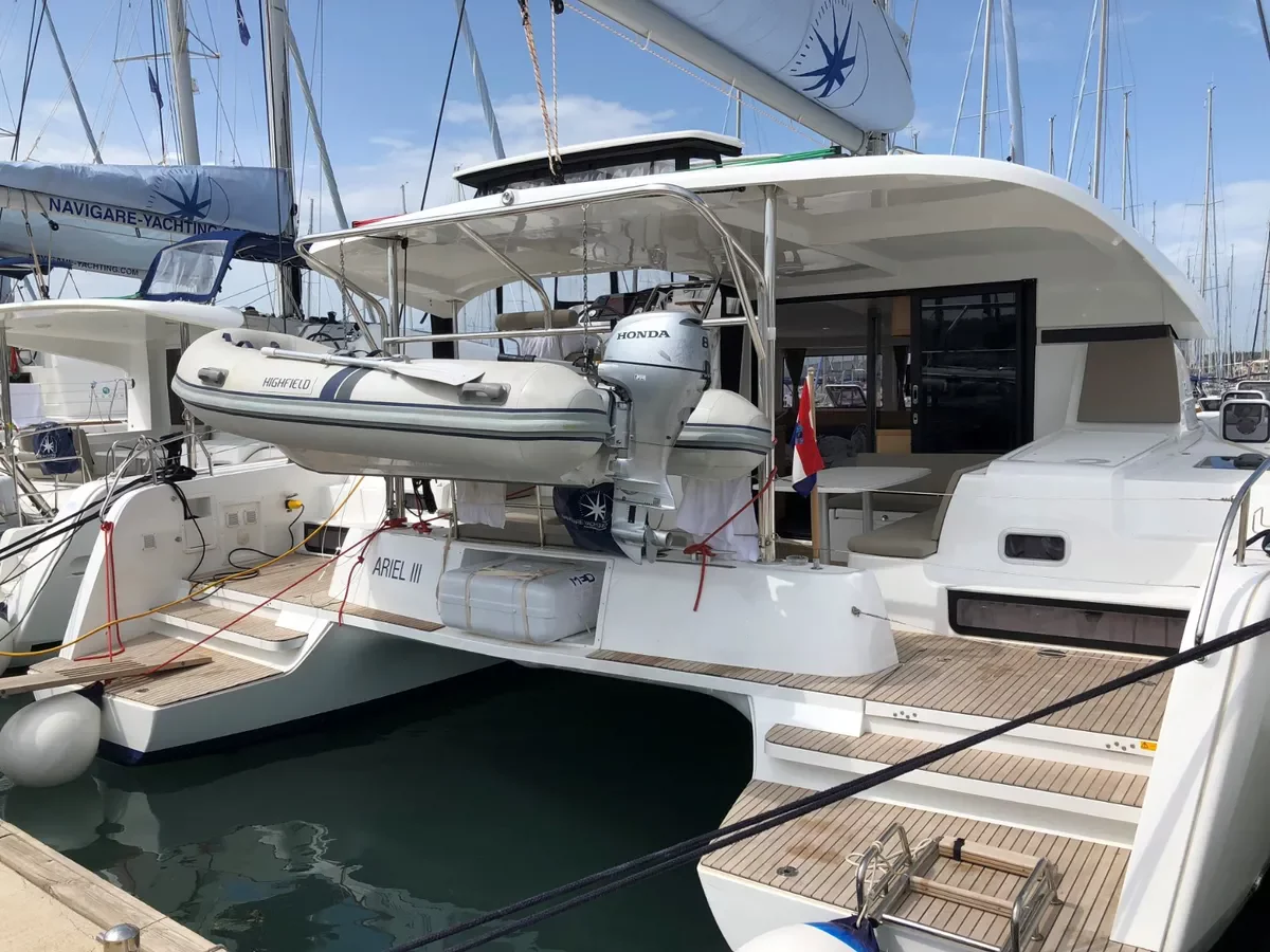 Lagoon 42 (Ariel 3)  - 6