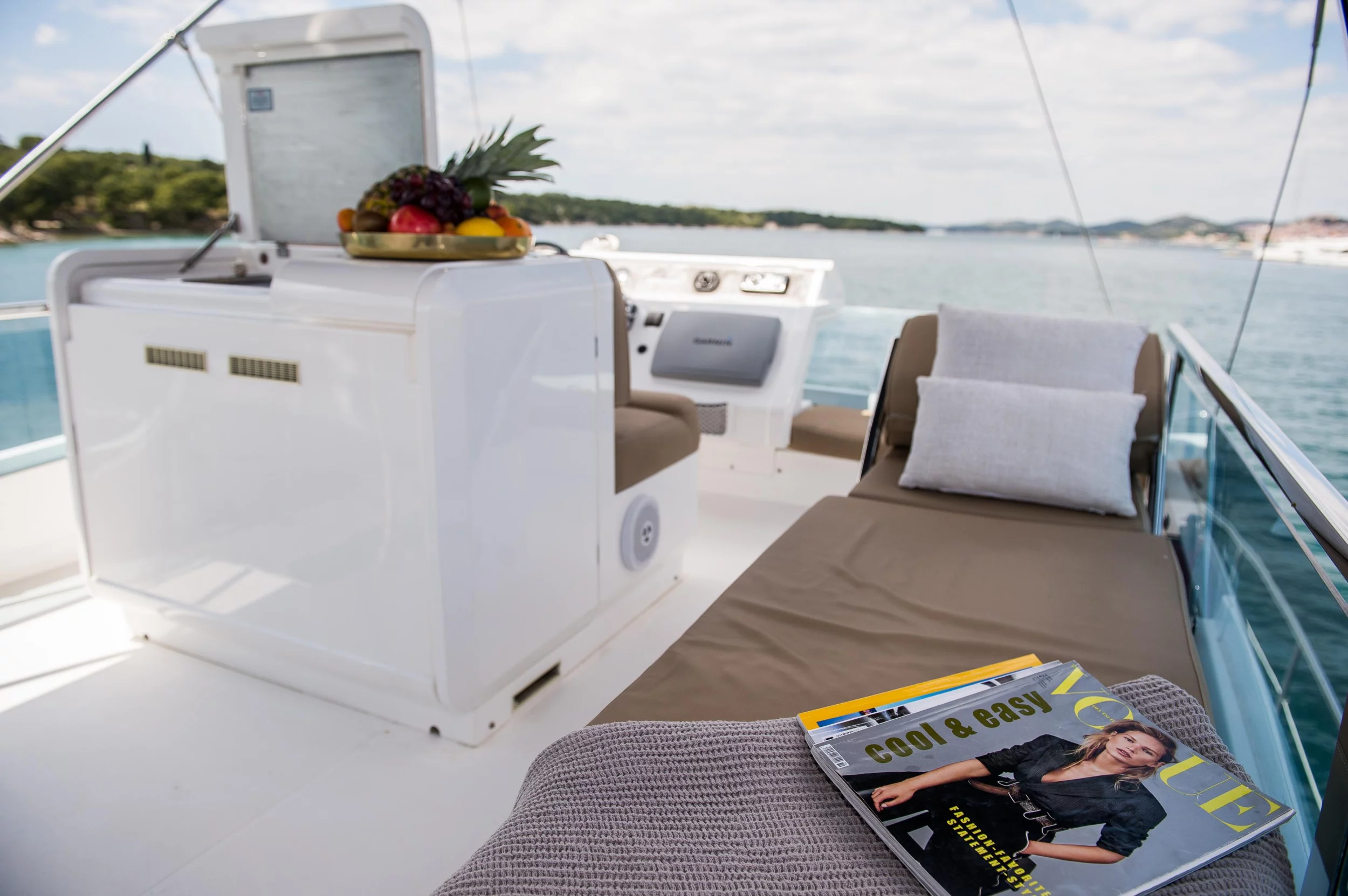 Fairline Squadron 42 (Solitaire)  - 7