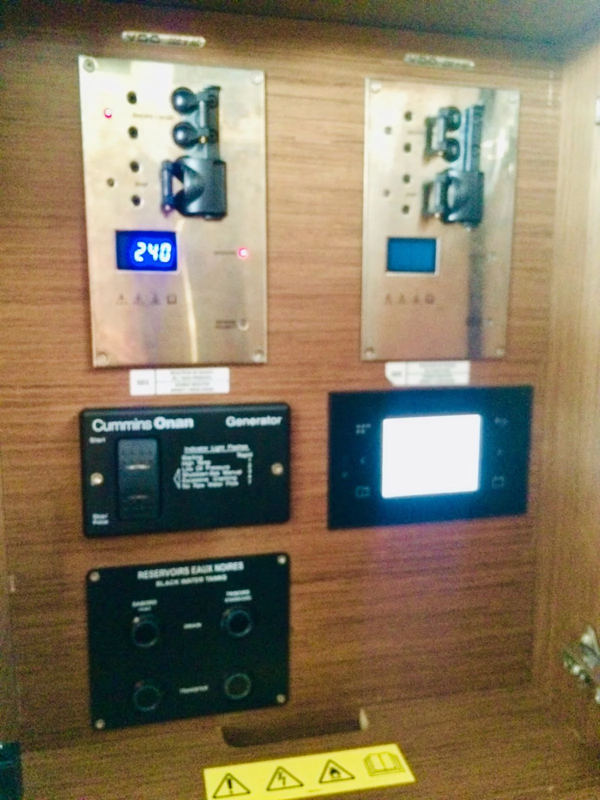 Lagoon 50 (Ocean) Navigation 3 - 5