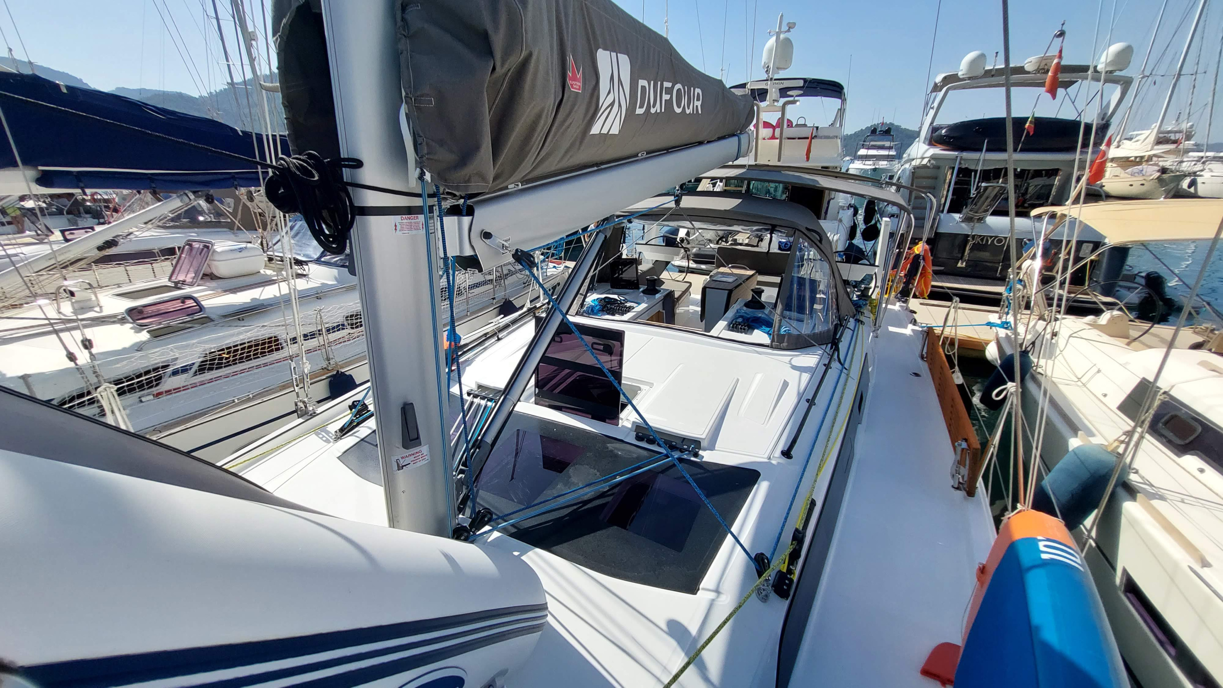 Dufour 41 — photo 15