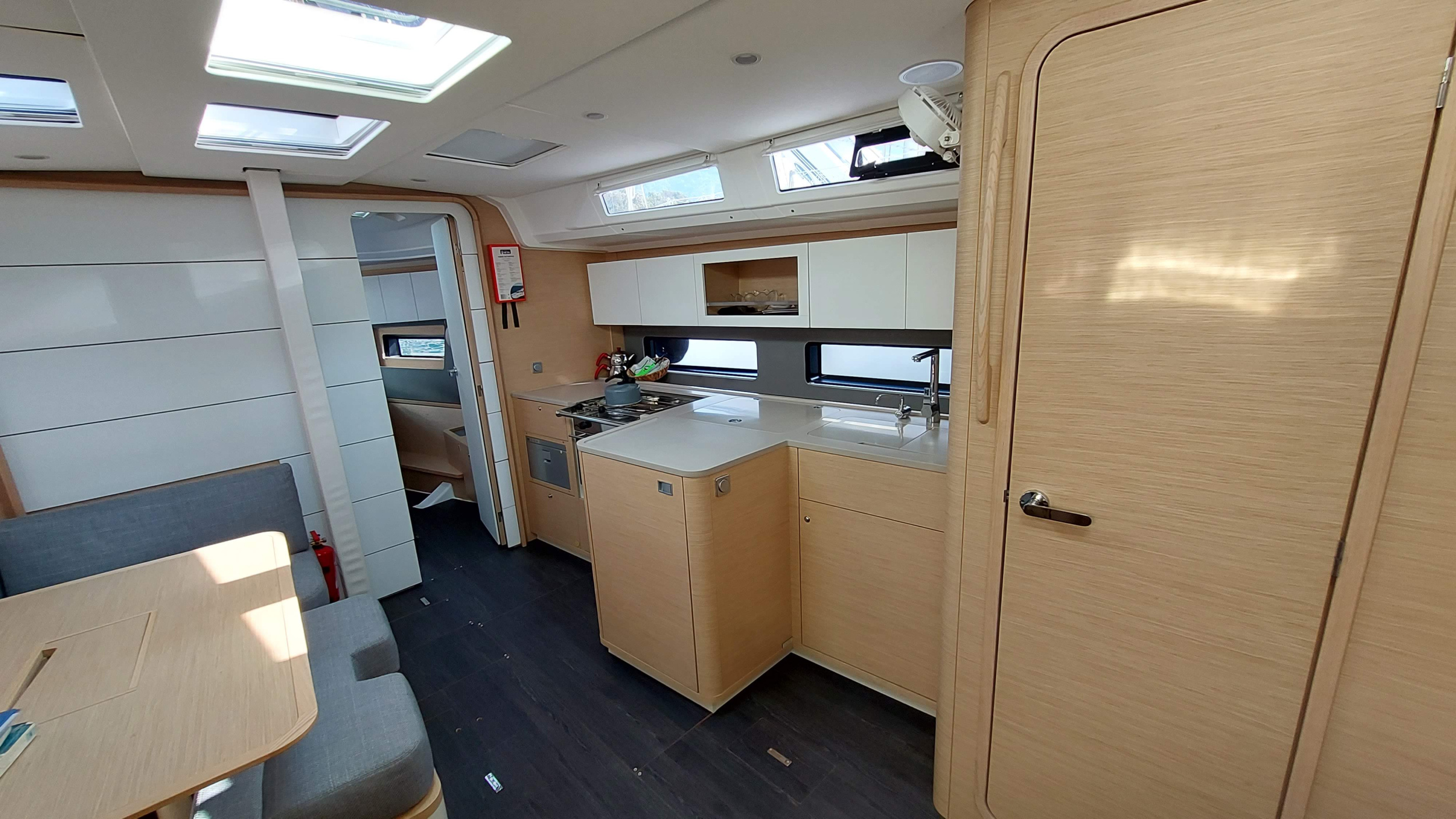 Dufour 41 — photo 14