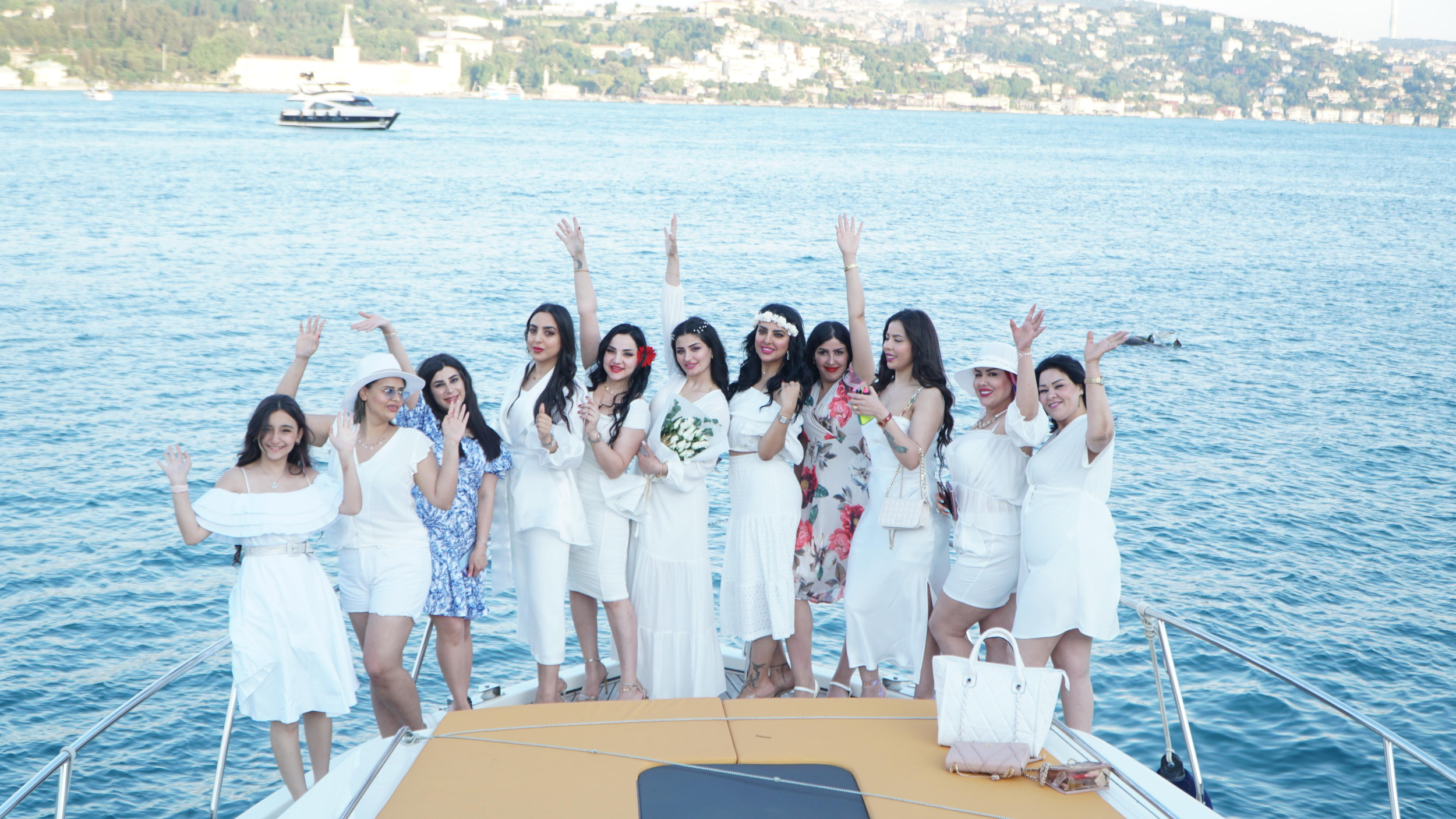 Motoryacht — photo 26